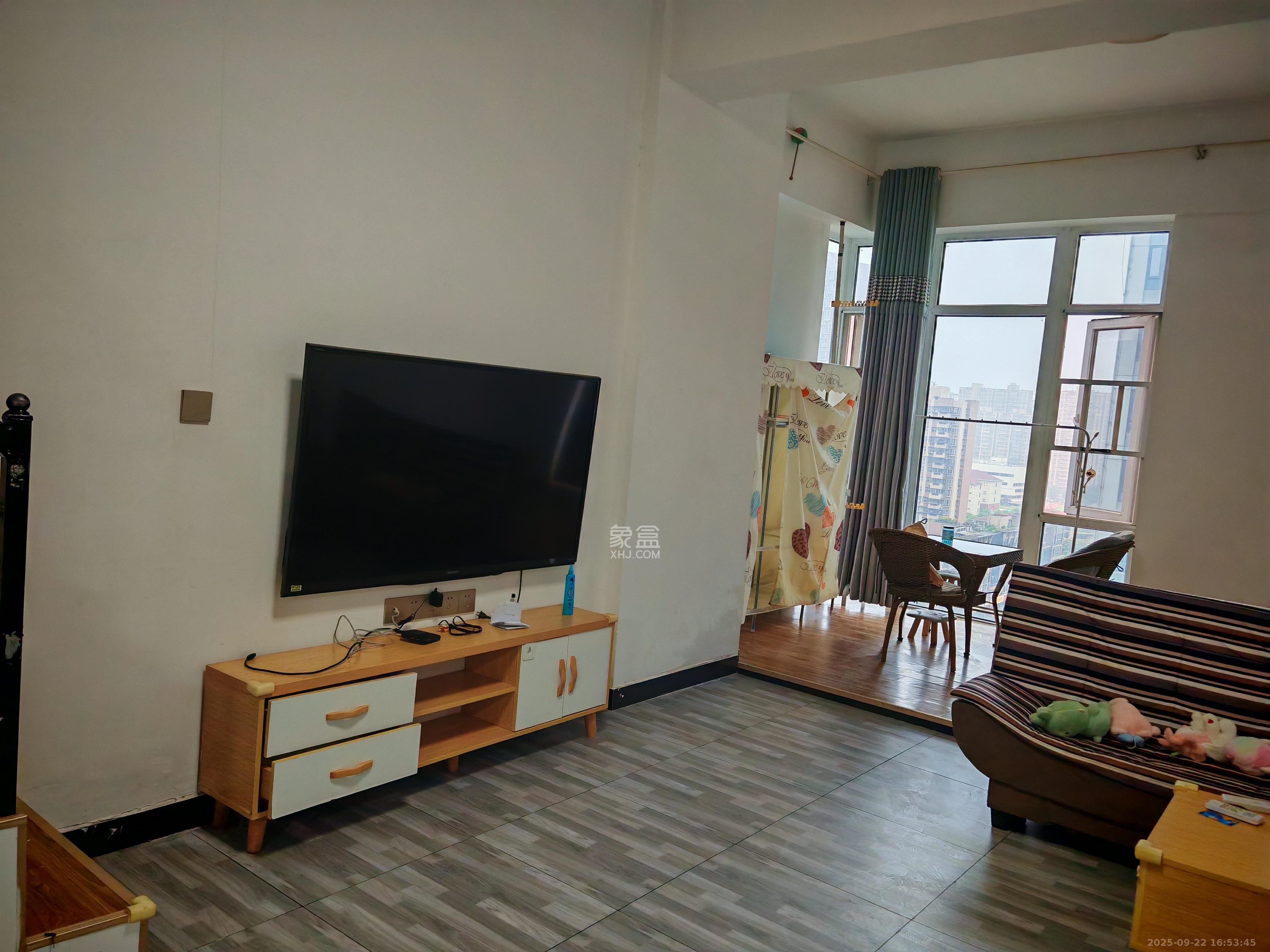 绿地之窗   64.0㎡      1400.0元/月室内图