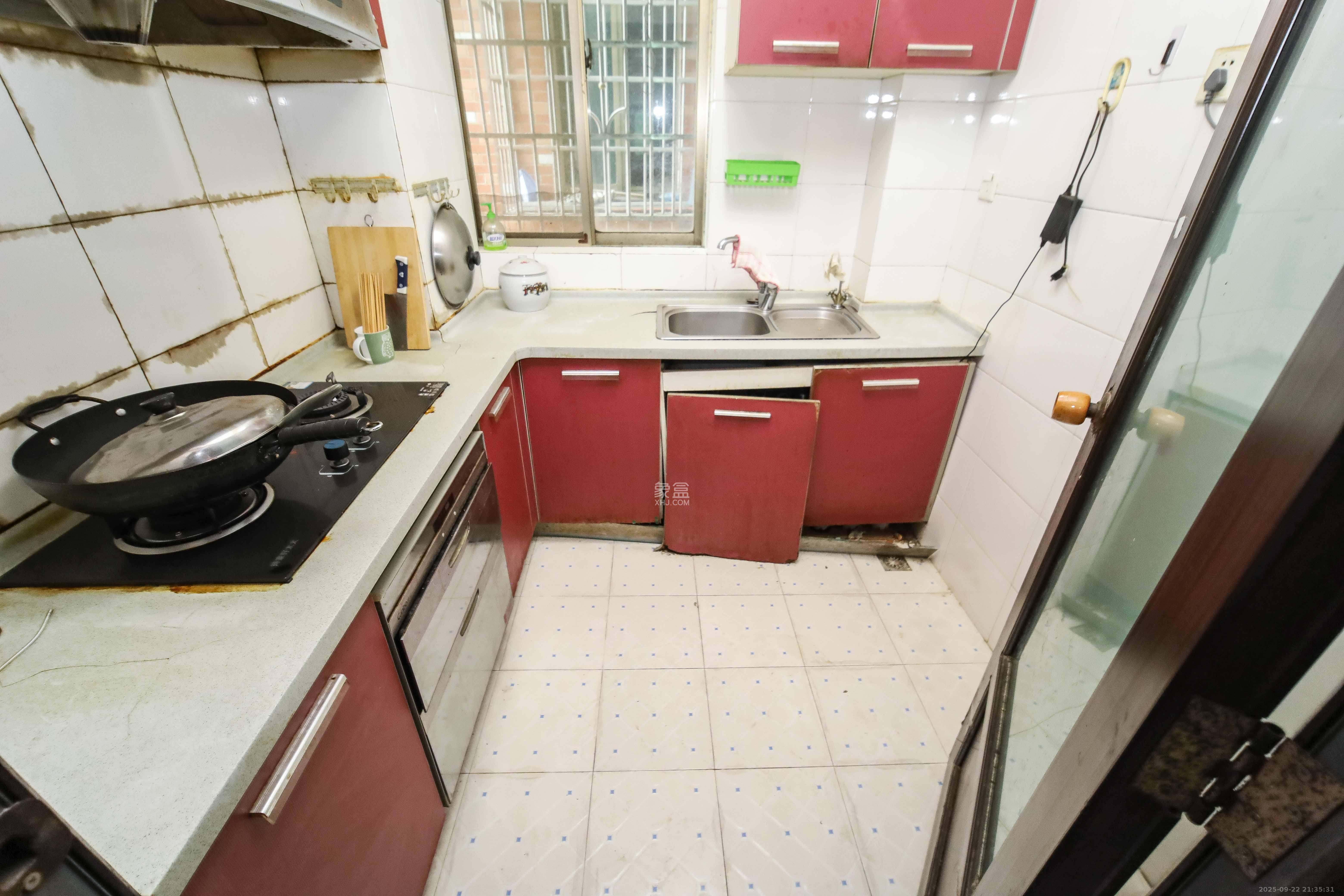 鑫湘佳园 2室2厅2卫 49.8万 鑫湘佳园 2室2厅2卫 49.8万厨房
