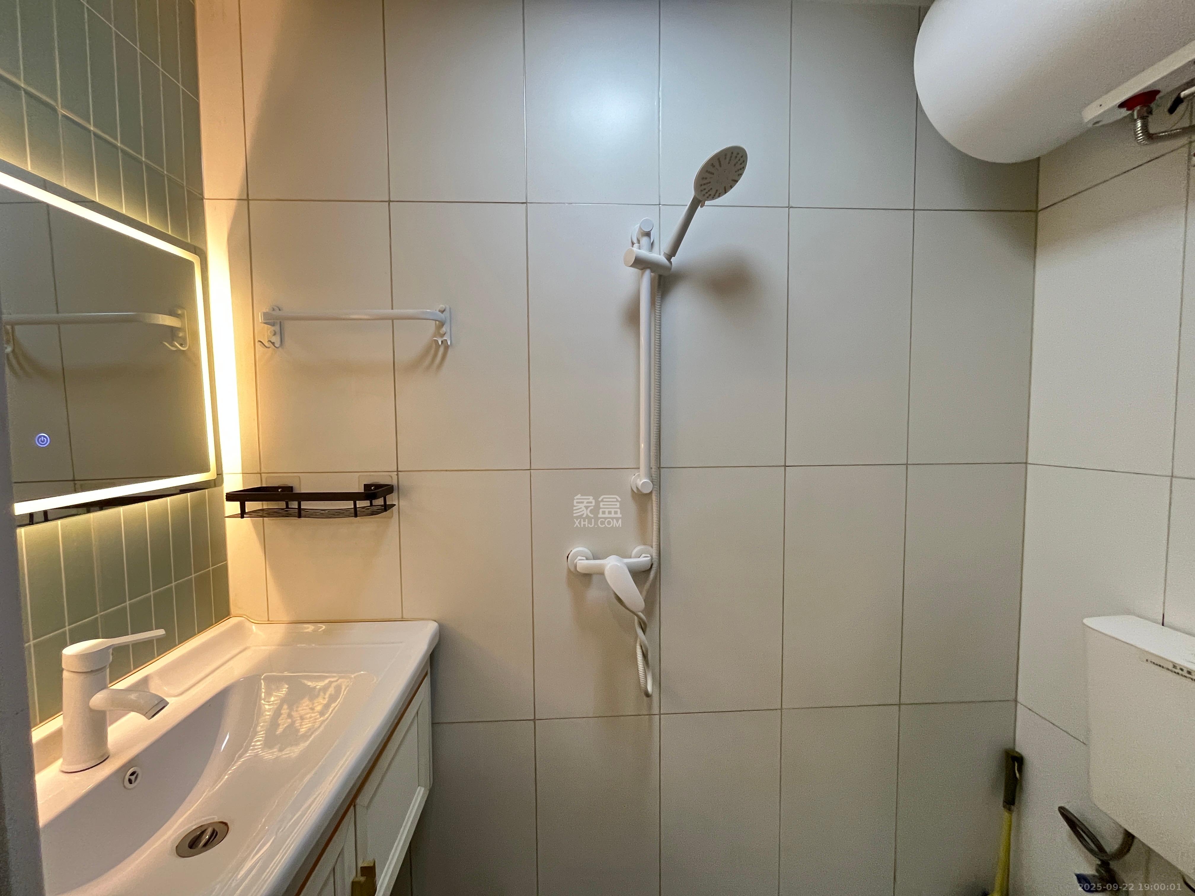 保利香槟国际  1室0厅0卫    1200.0元/月室内图