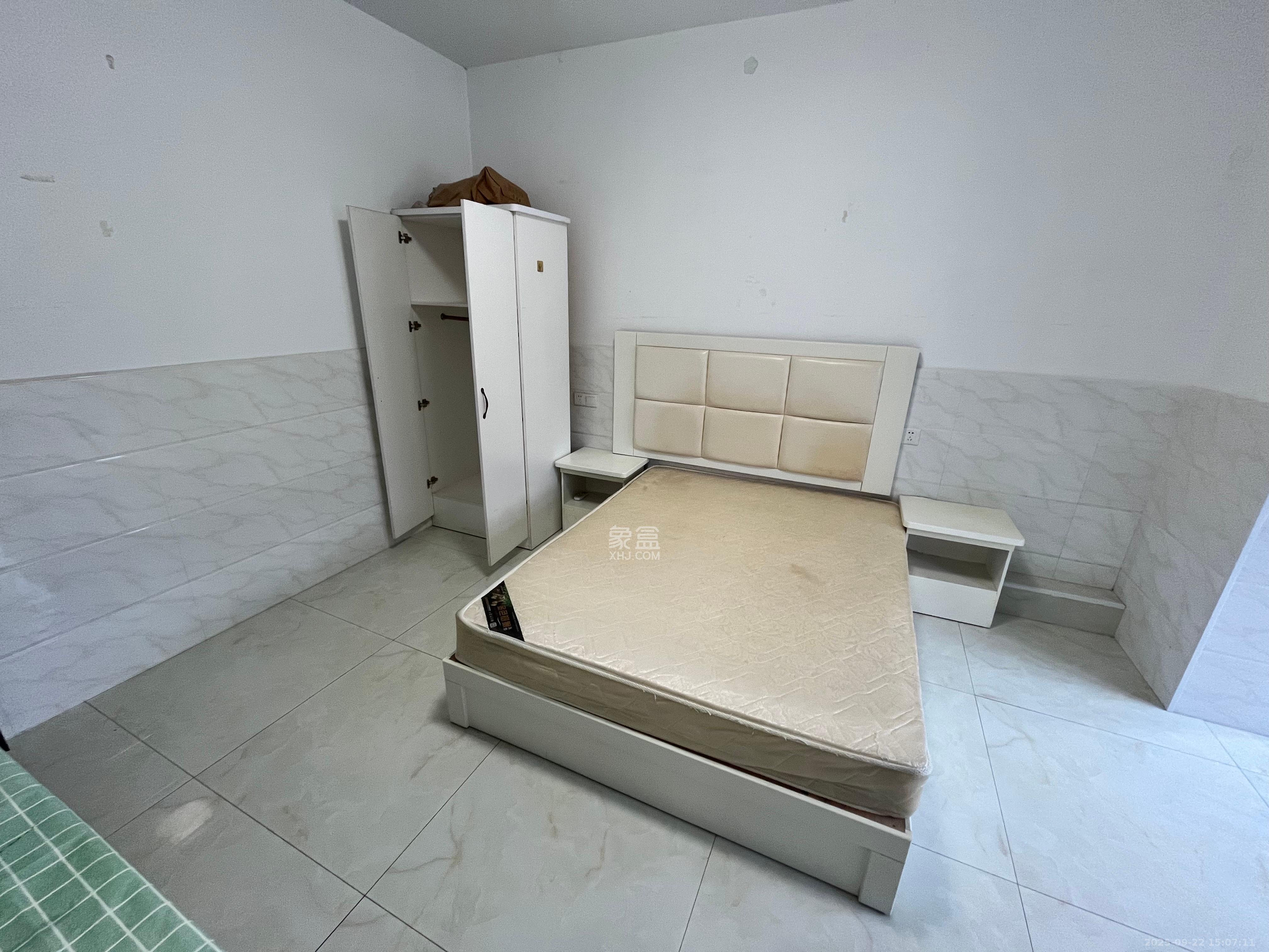 湘凯石化大厦 1室1厅1卫 1050.0元/月 湘凯石化大厦 1室1厅1卫 1050.0元/月室内图