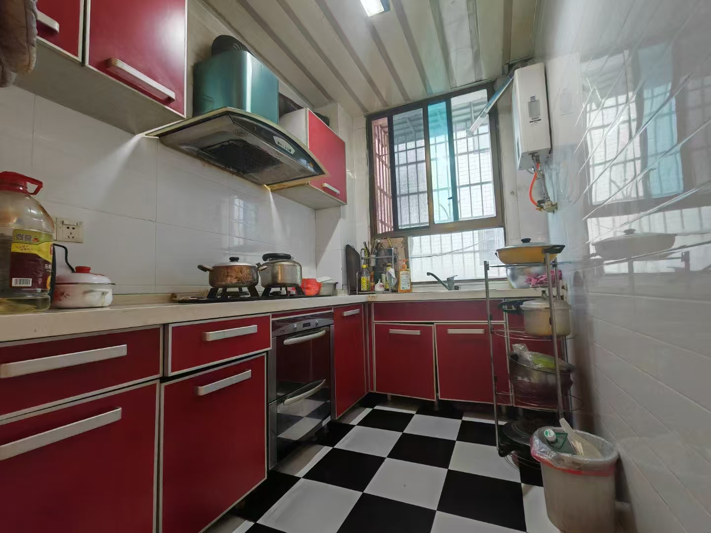 长井小区  1室0厅0卫    32.8万客厅