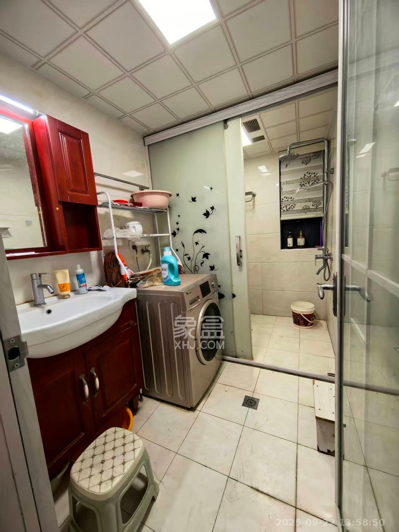 南山雍江汇(滨江国际新城) 4室2厅2卫 5000.0元/月 南山雍江汇(滨江国际新城) 4室2厅2卫 5000.0元/月室内图