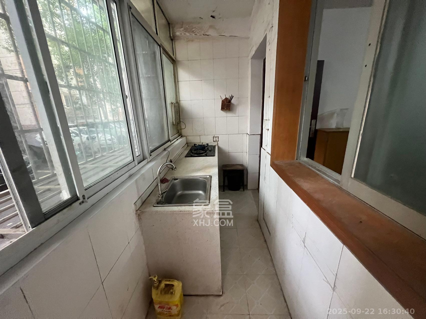 人造板厂宿舍(新河北堤1号) 2室1厅1卫 1500.0元/月 人造板厂宿舍(新河北堤1号) 2室1厅1卫 1500.0元/月室内图