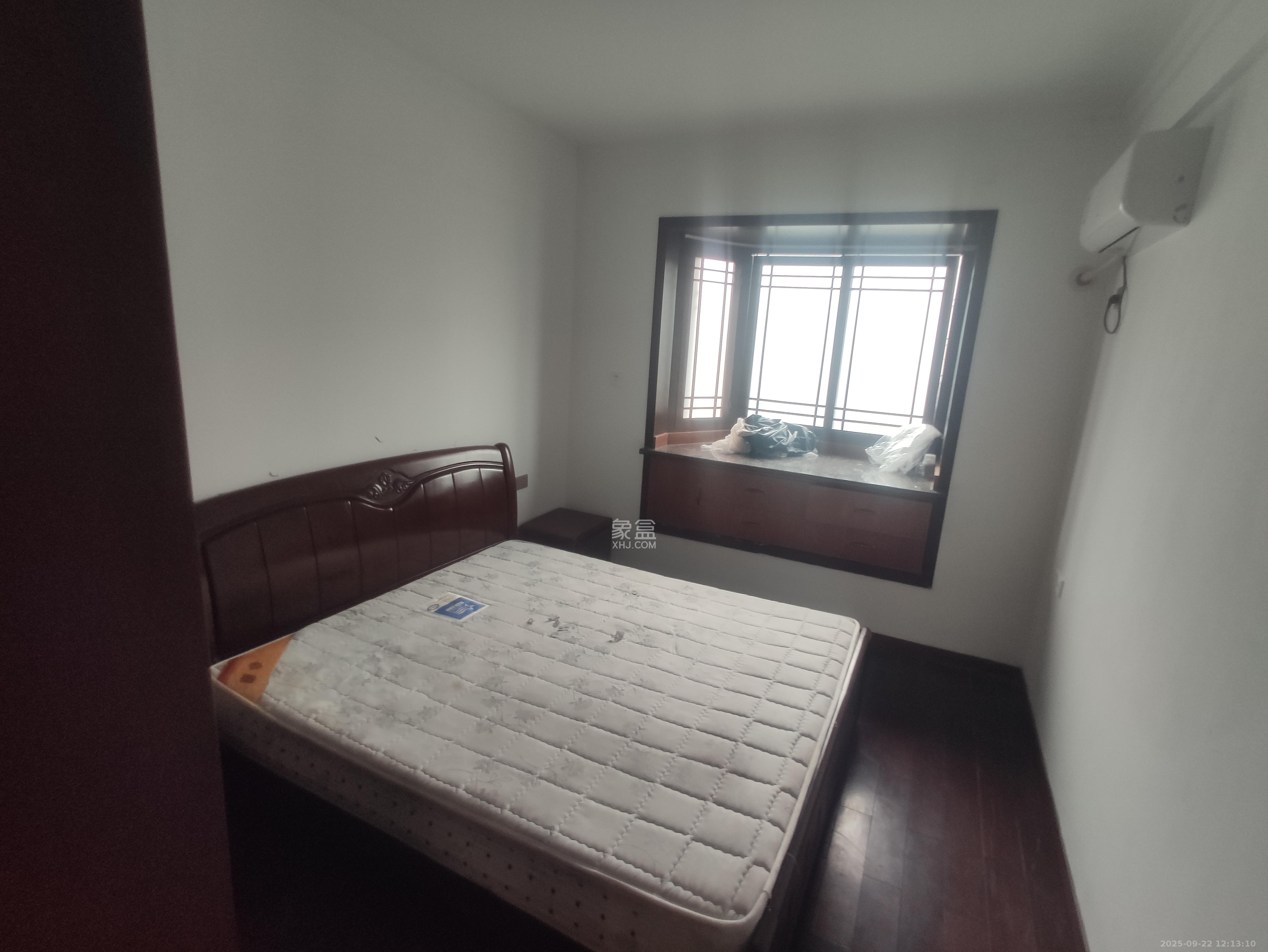 左岸春天 4室2厅2卫 3500.0元/月 左岸春天 4室2厅2卫 3500.0元/月室内图