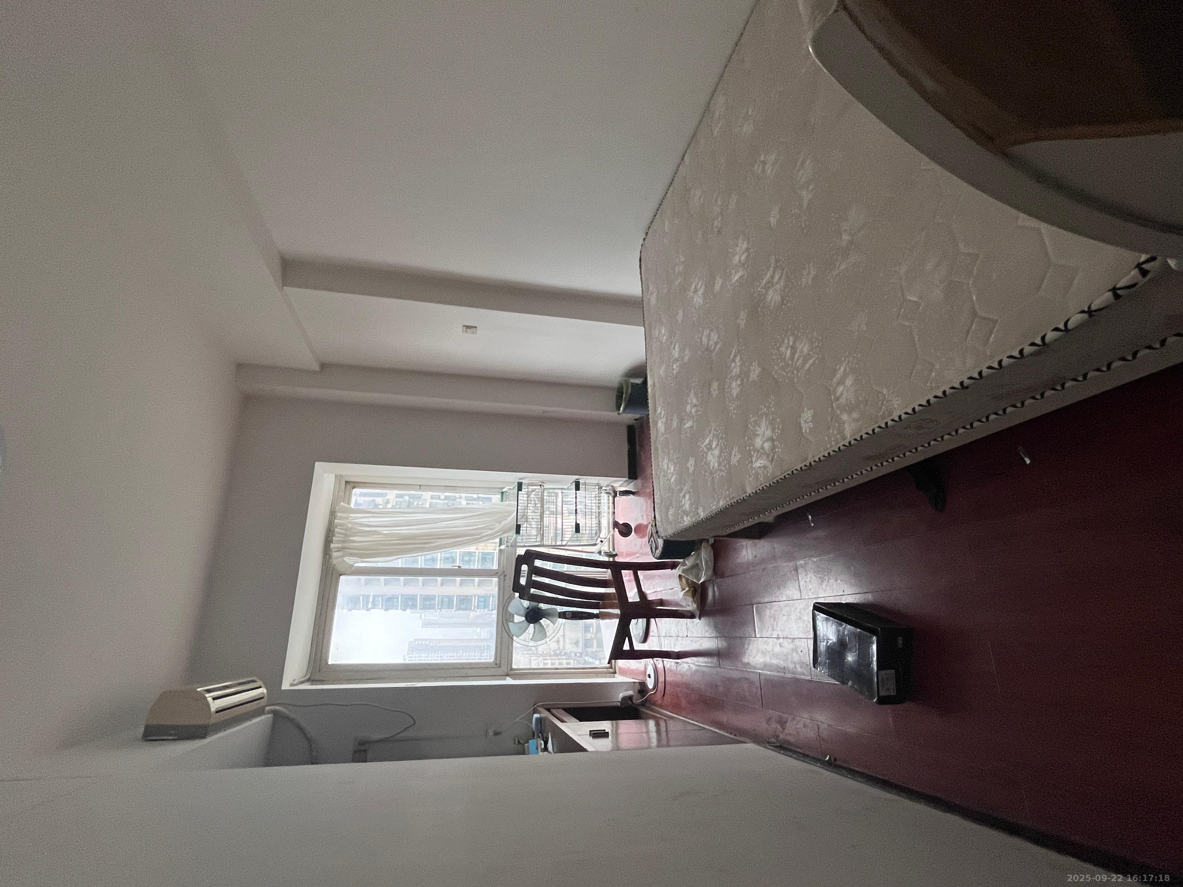 圣力华苑 3室2厅1卫 1600.00元/月 圣力华苑 3室2厅1卫 1600.00元/月室内图