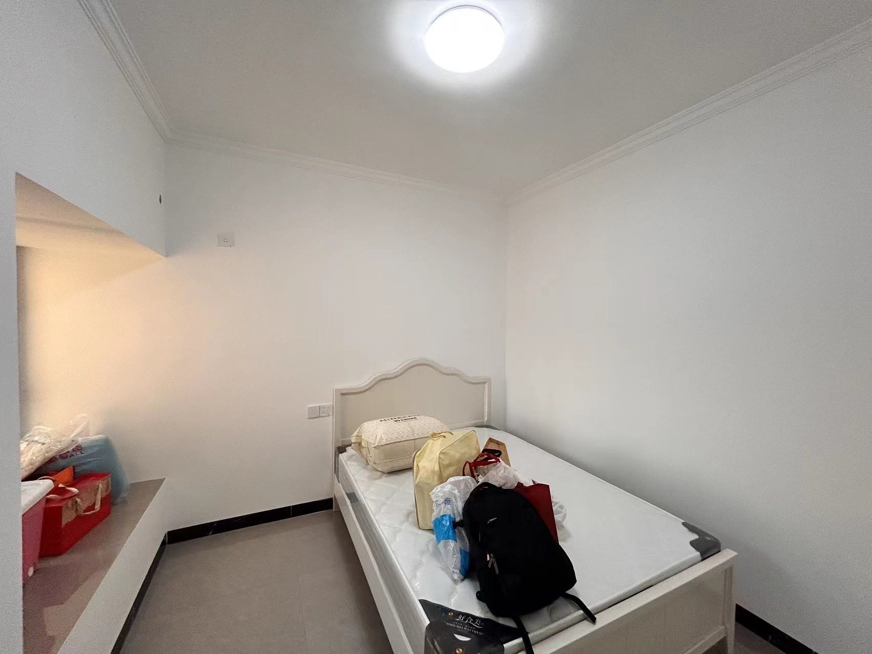 南门口安置小区二期 2室1厅1卫 2000.0元/月 南门口安置小区二期 2室1厅1卫 2000.0元/月室内图