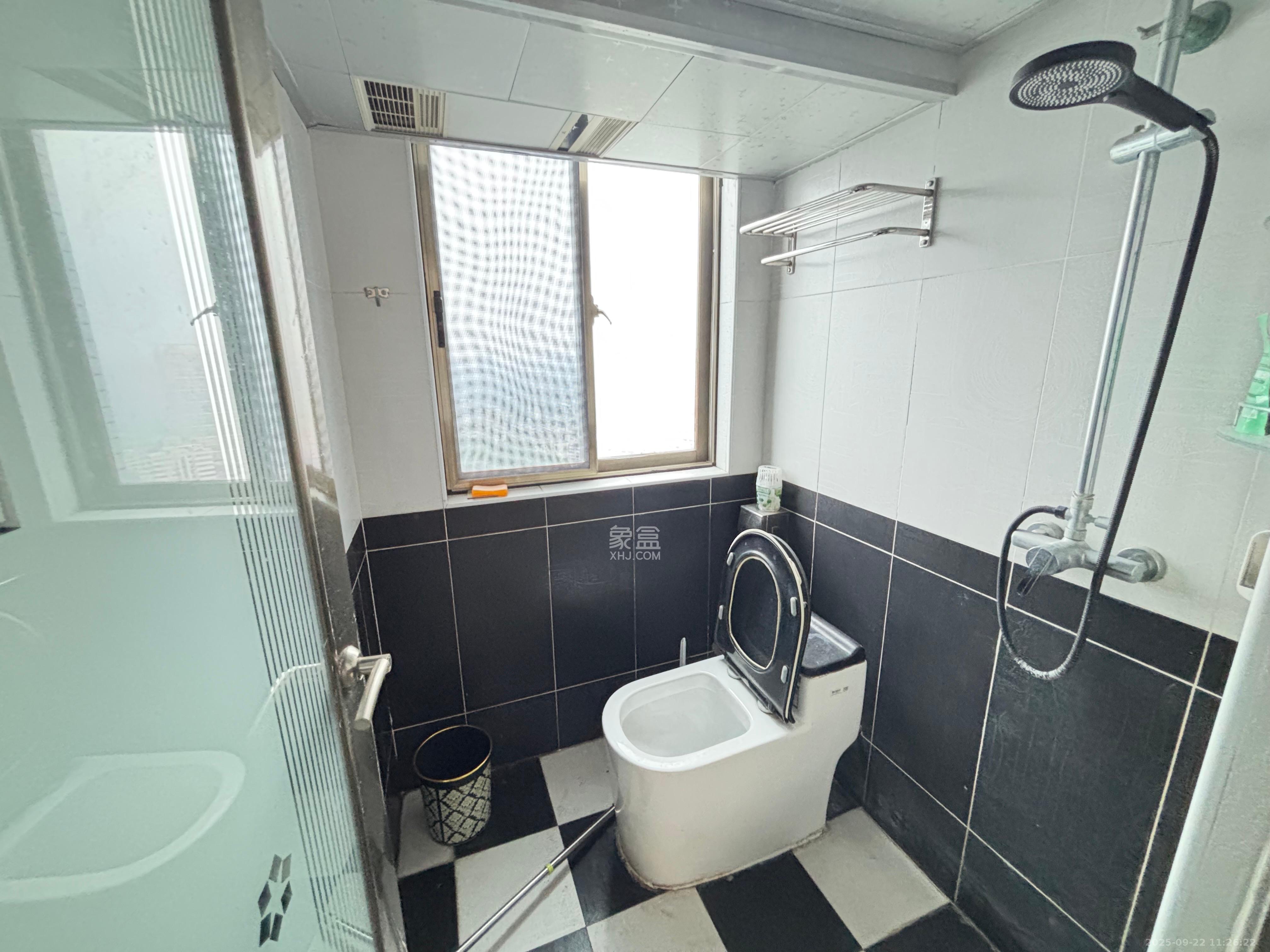 香颂国际 4室2厅2卫 3000.0元/月 香颂国际 4室2厅2卫 3000.0元/月室内图