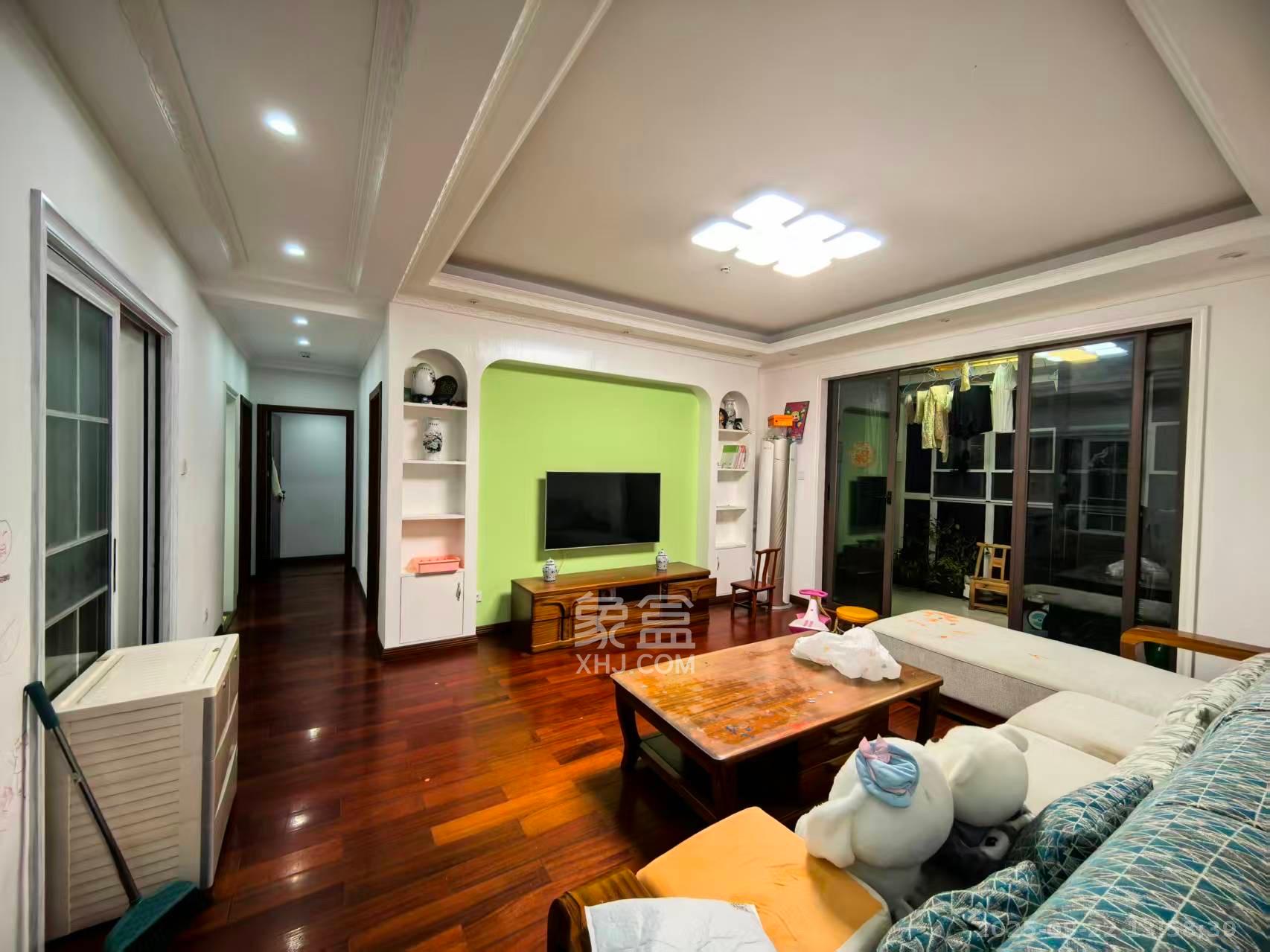 南山雍江汇(滨江国际新城) 4室2厅2卫 5000.0元/月 南山雍江汇(滨江国际新城) 4室2厅2卫 5000.0元/月室内图