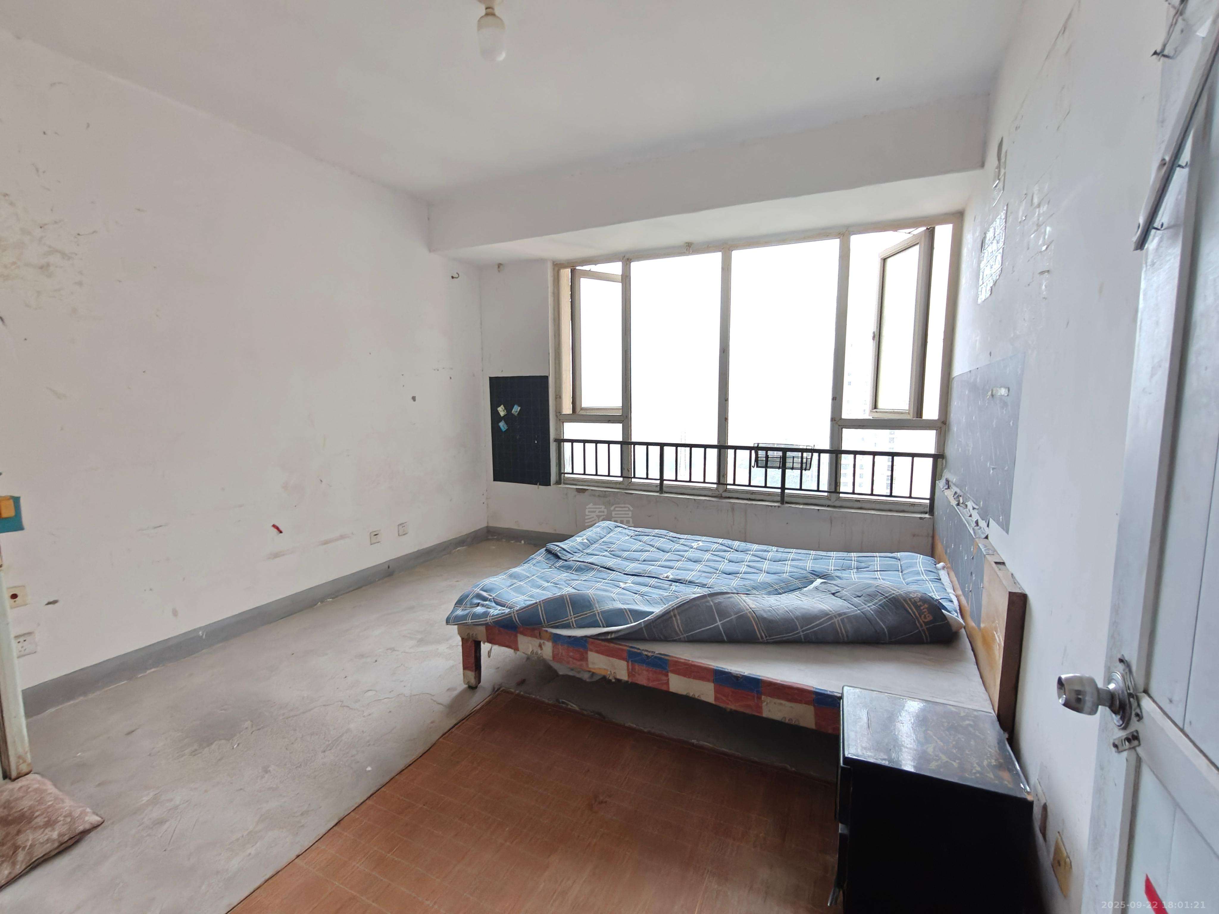 佳兆业金域天下三期  3室2厅2卫    1500.0元/月室内图