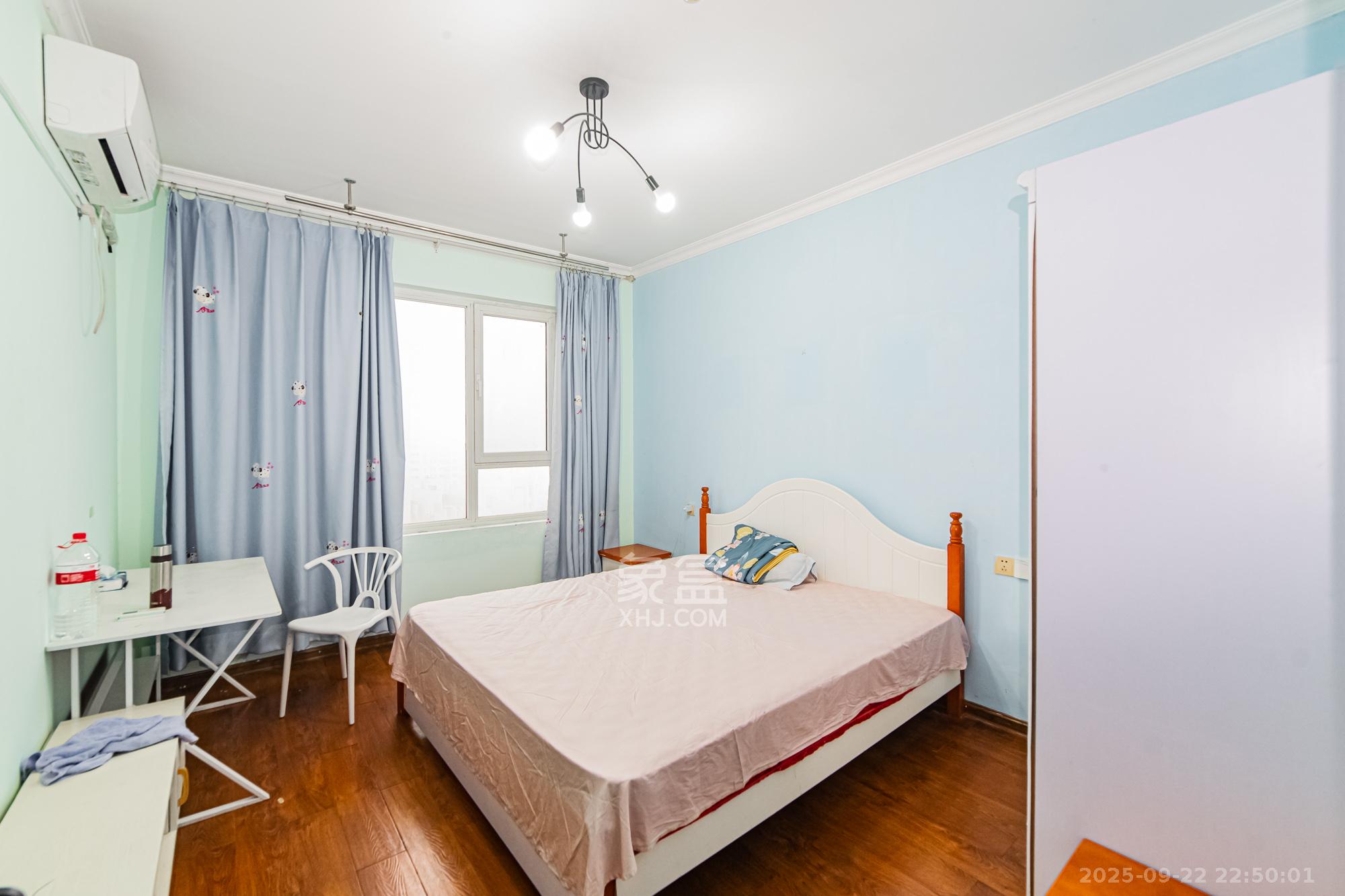 北辰三角洲B2E2区 3室2厅1卫 188.0万 北辰三角洲B2E2区 3室2厅1卫 188.0万卧室