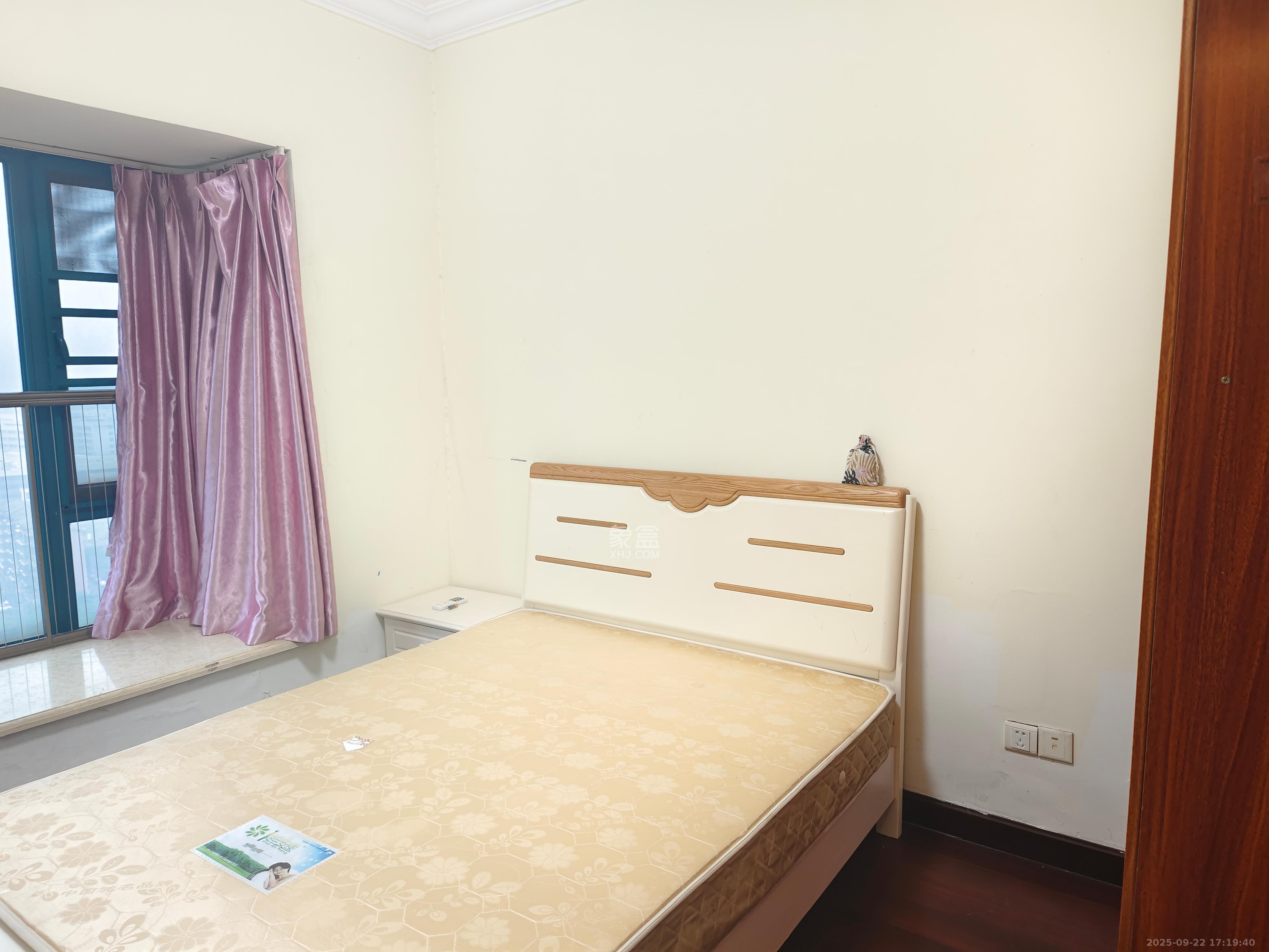 恒大华府  2室2厅1卫    1900.0元/月室内图