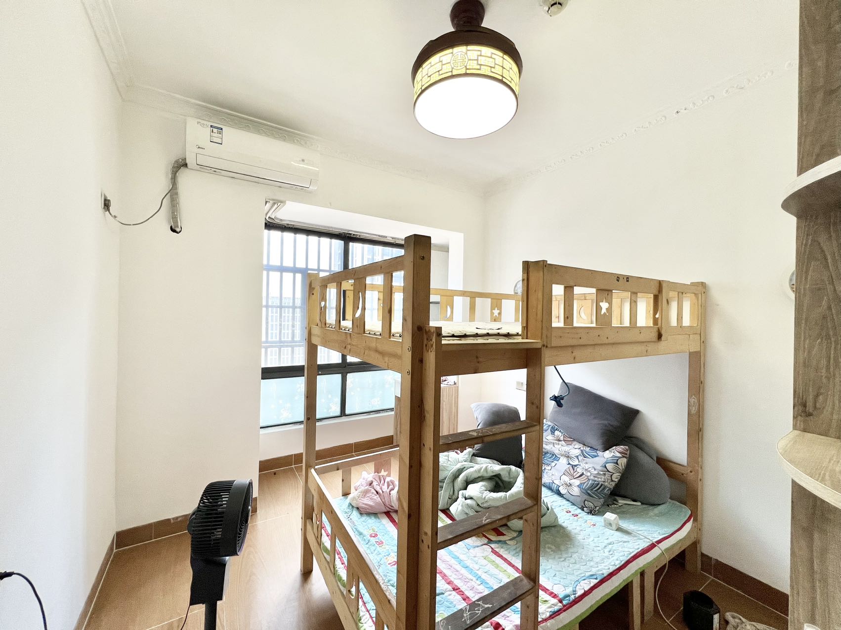 海鑫城一期 2室2厅2卫 2300.0元/月 海鑫城一期 2室2厅2卫 2300.0元/月室内图