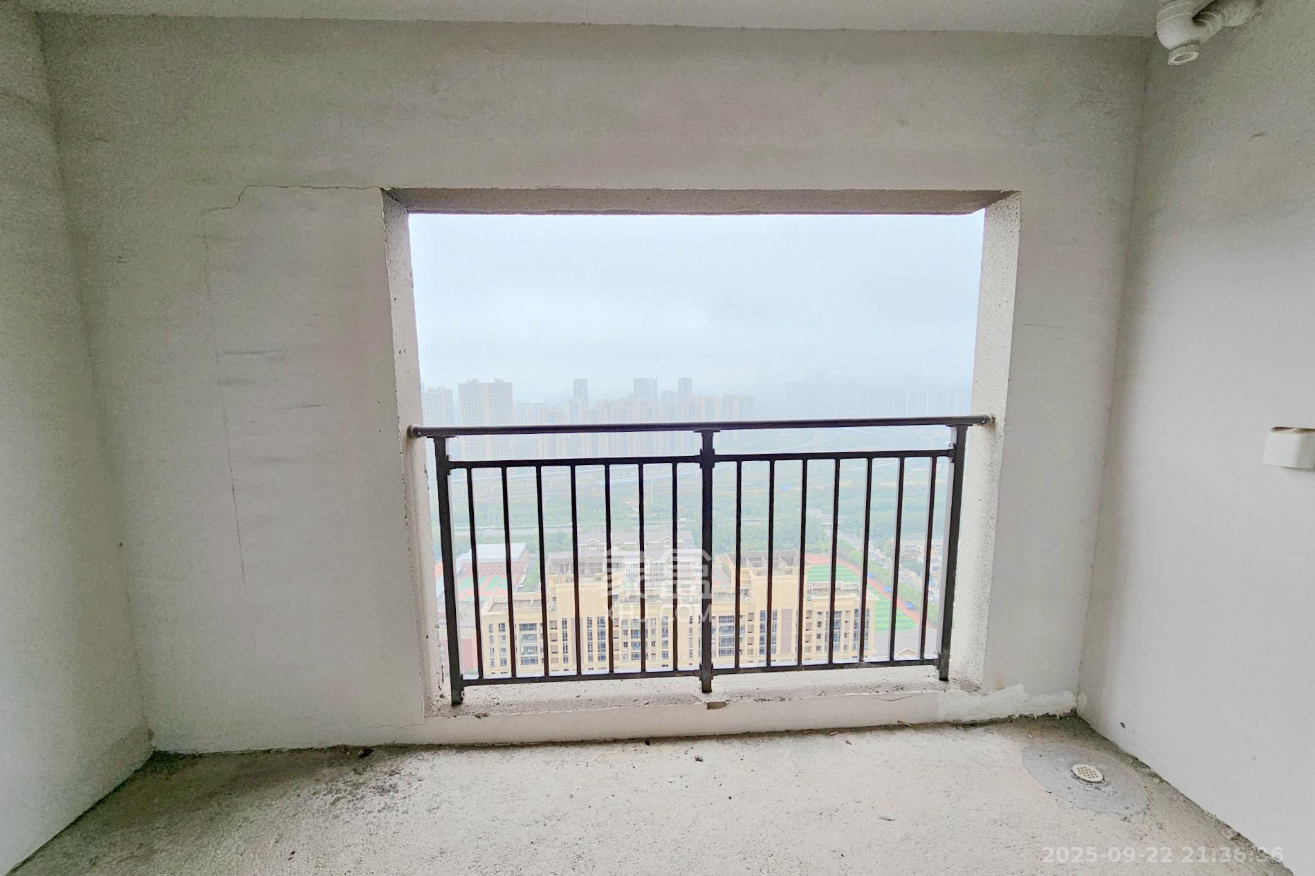 阳光城尚东湾凌云府 3室2厅2卫 100.0万 阳光城尚东湾凌云府 3室2厅2卫 100.0万其他