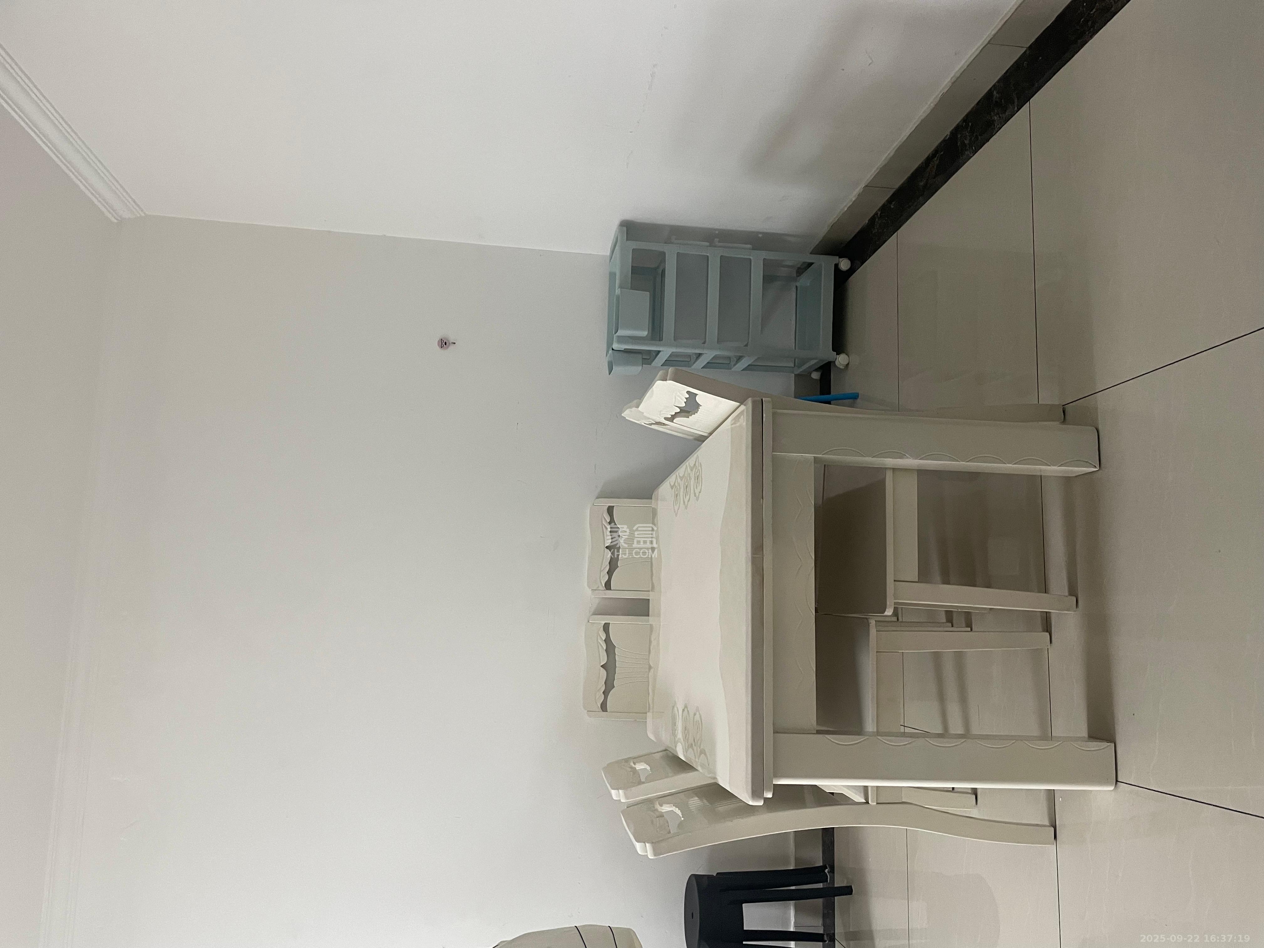 鑫远御文台一期  2室1厅1卫    2000.0元/月 鑫远御文台一期  2室1厅1卫    2000.0元/月室内图