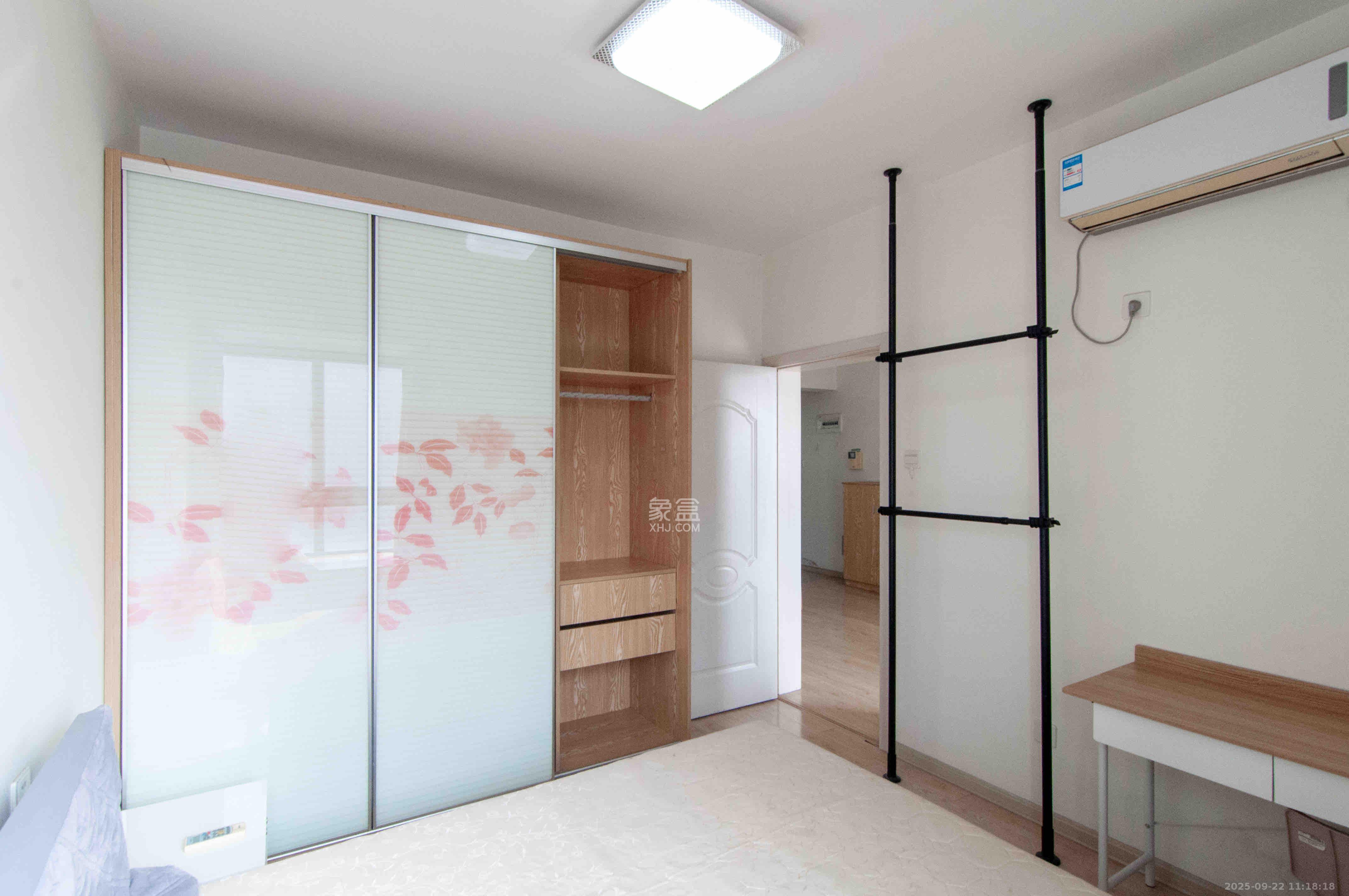 高鑫麓城 2室2厅1卫 2400.0元/月 高鑫麓城 2室2厅1卫 2400.0元/月室内图