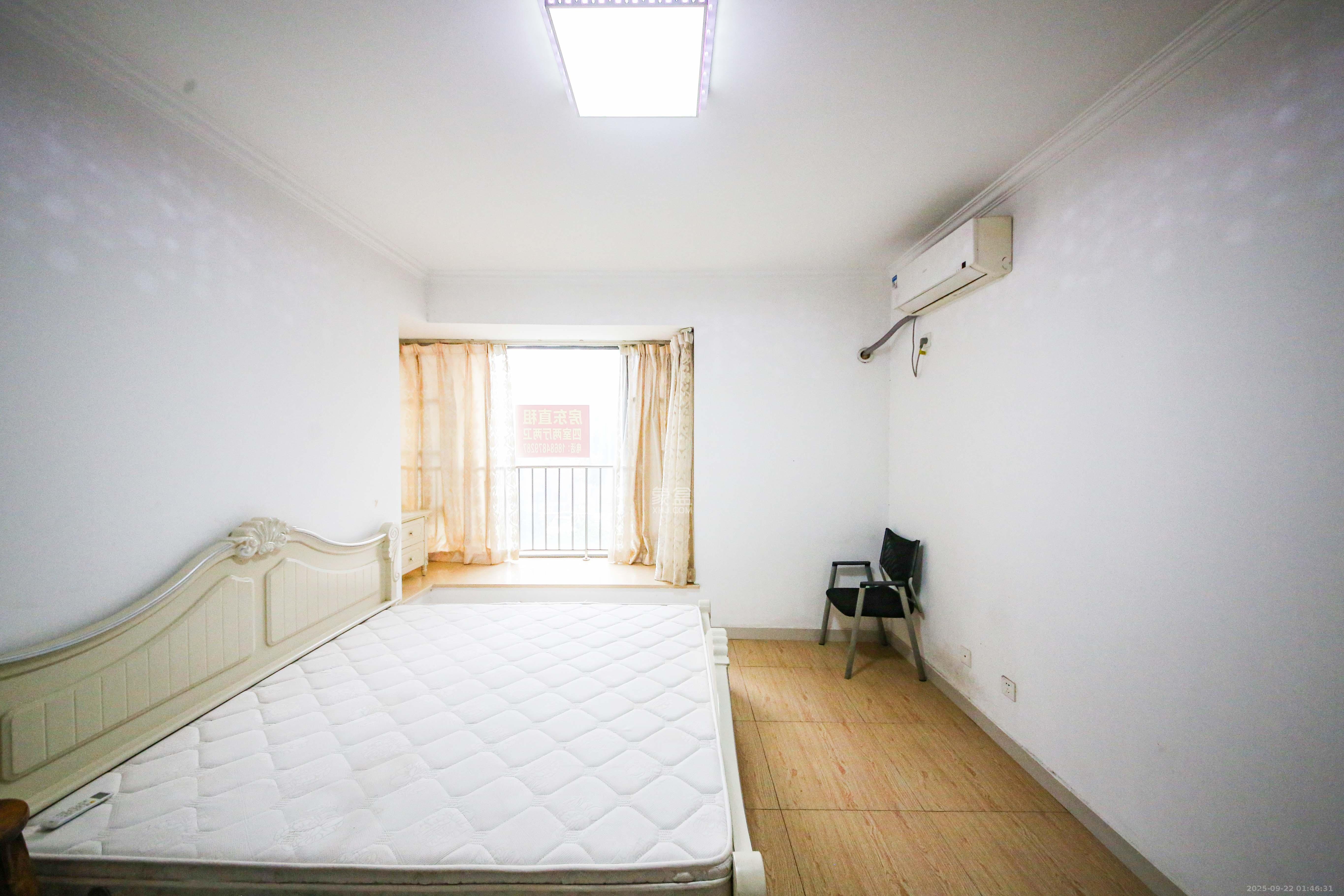 鑫远熙山 4室2厅2卫 125.0万 鑫远熙山 4室2厅2卫 125.0万卧室