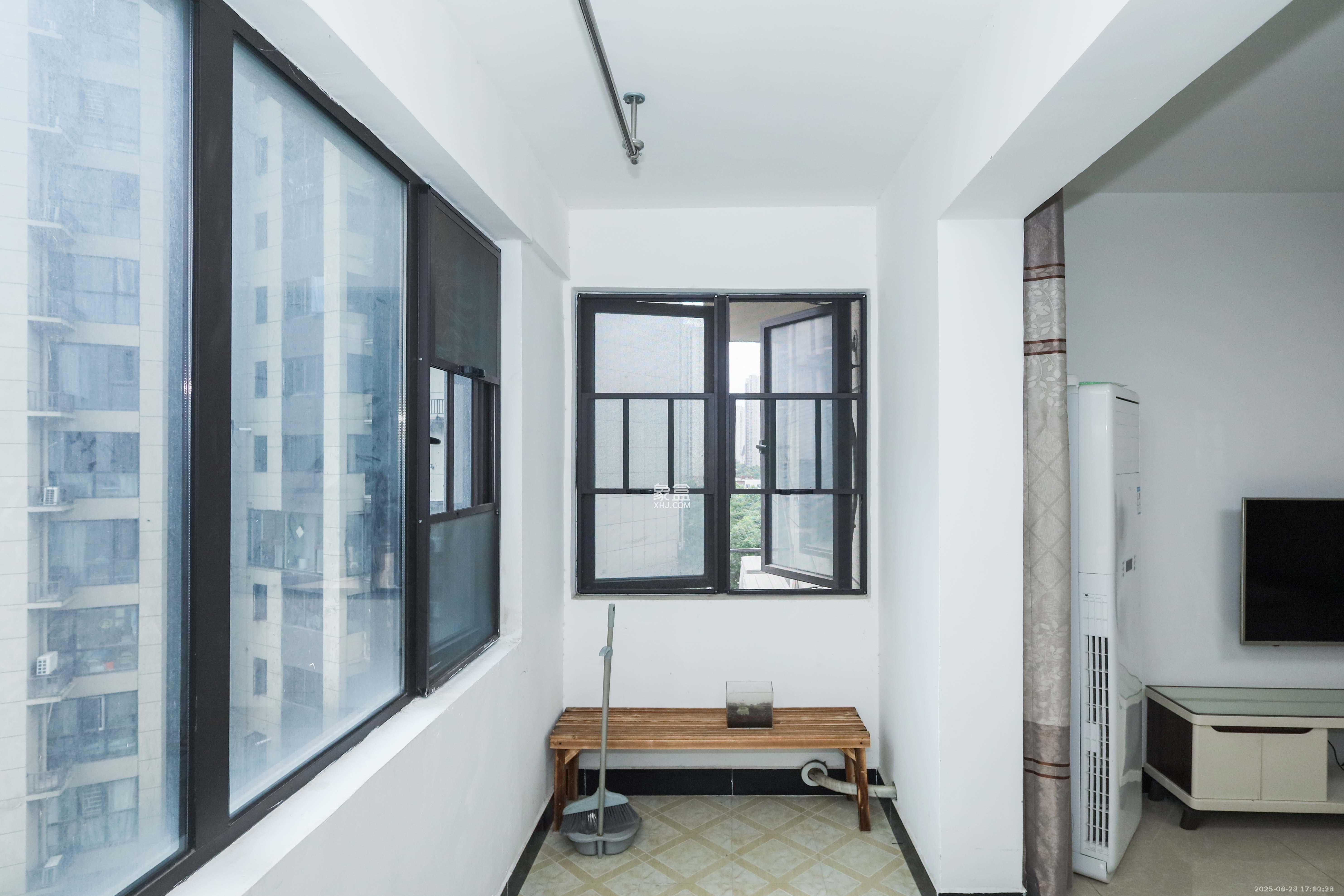 中国铁建梅溪青秀二期 4室2厅2卫 3200.0元/月 中国铁建梅溪青秀二期 4室2厅2卫 3200.0元/月室内图