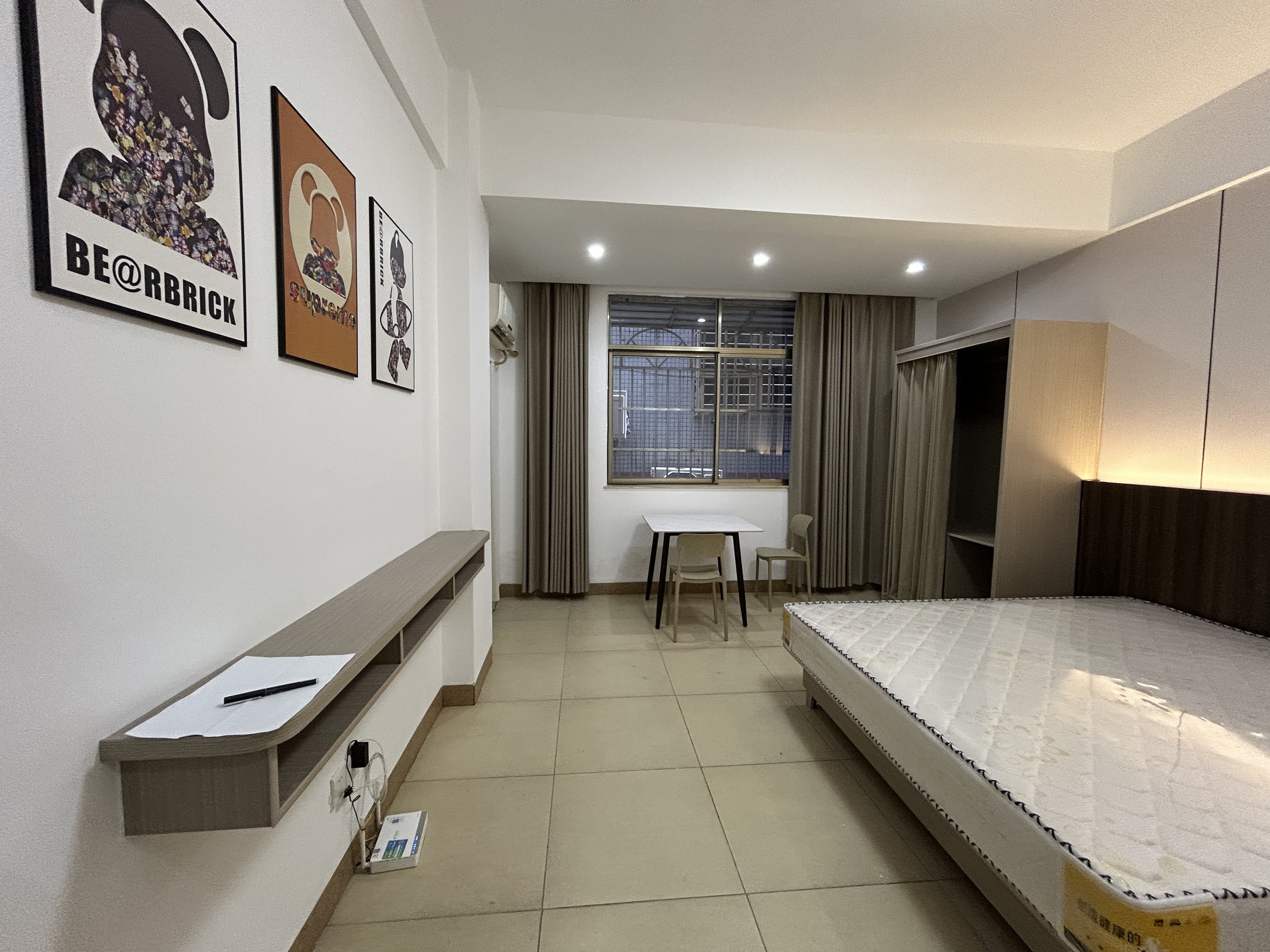 临轩阁公寓(龙湖）  1室0厅1卫    1200.0元/月室内图