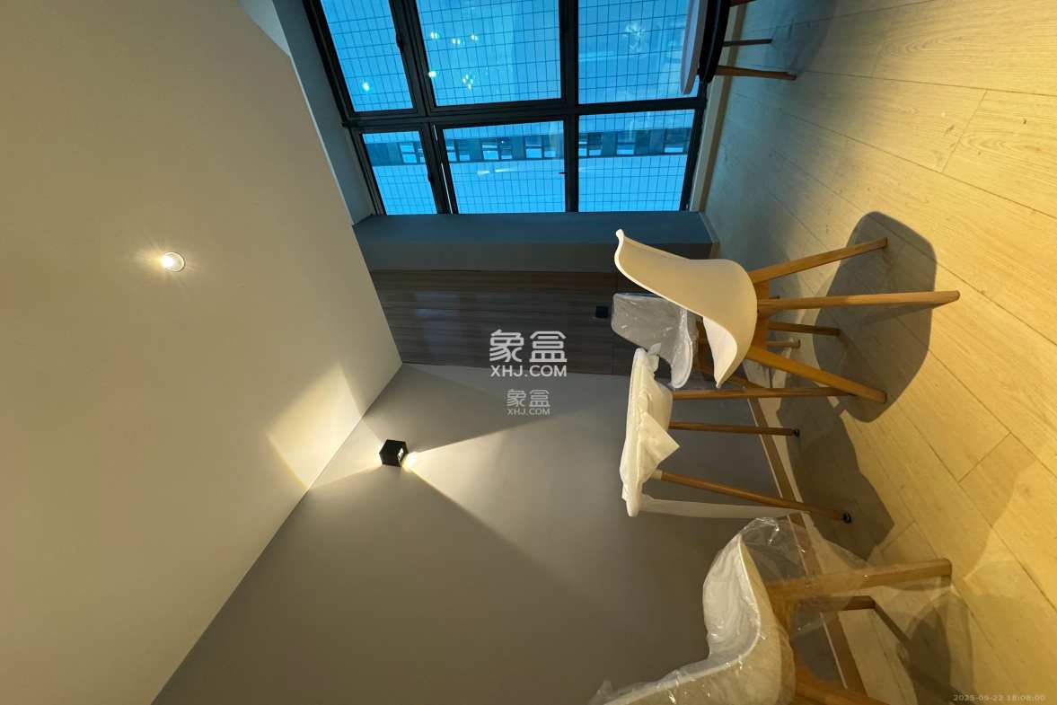 绿地商务广场 1室1厅1卫 1800.0元/月 绿地商务广场 1室1厅1卫 1800.0元/月室内图