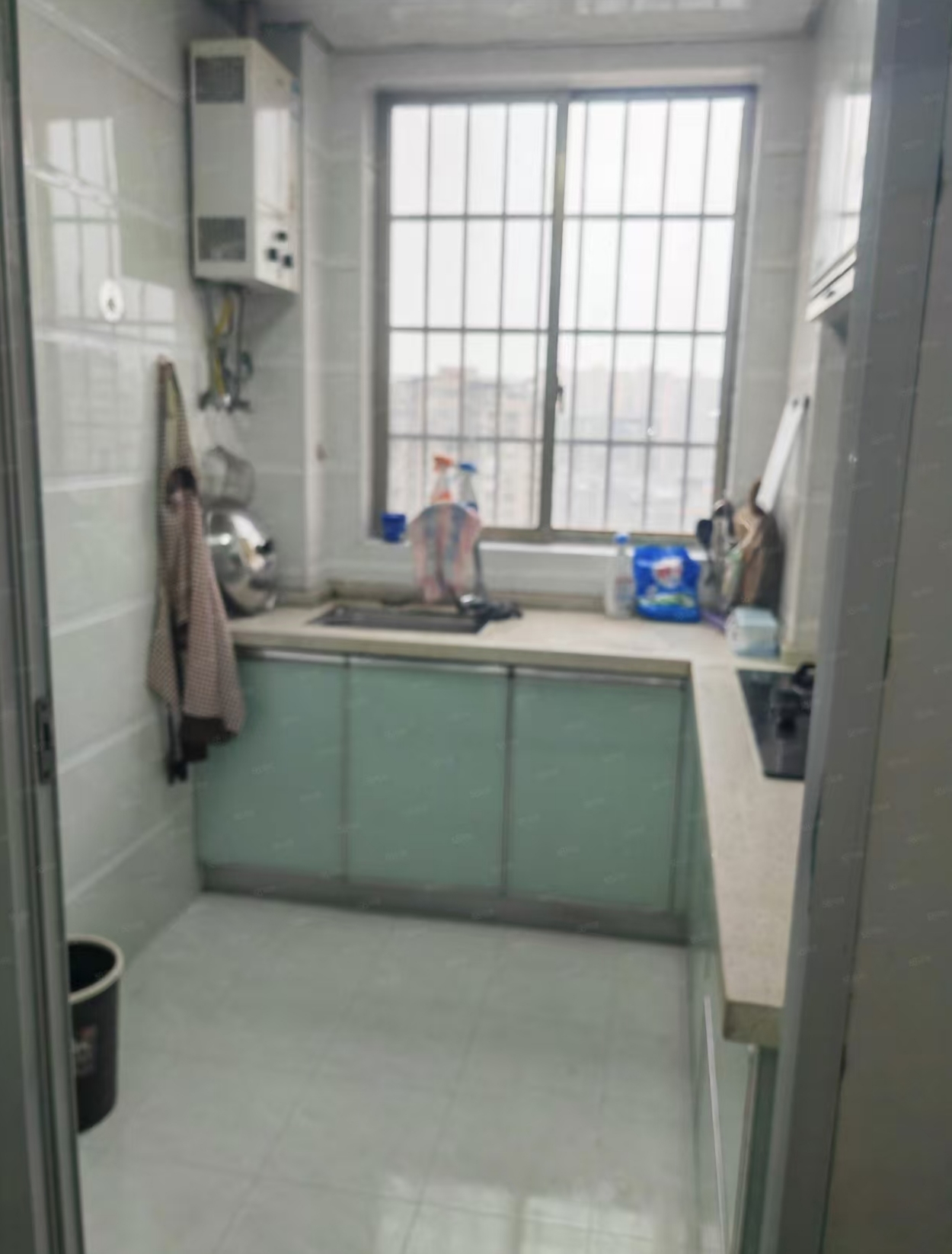 华新苑  2室1厅1卫    1500.0元/月室内图