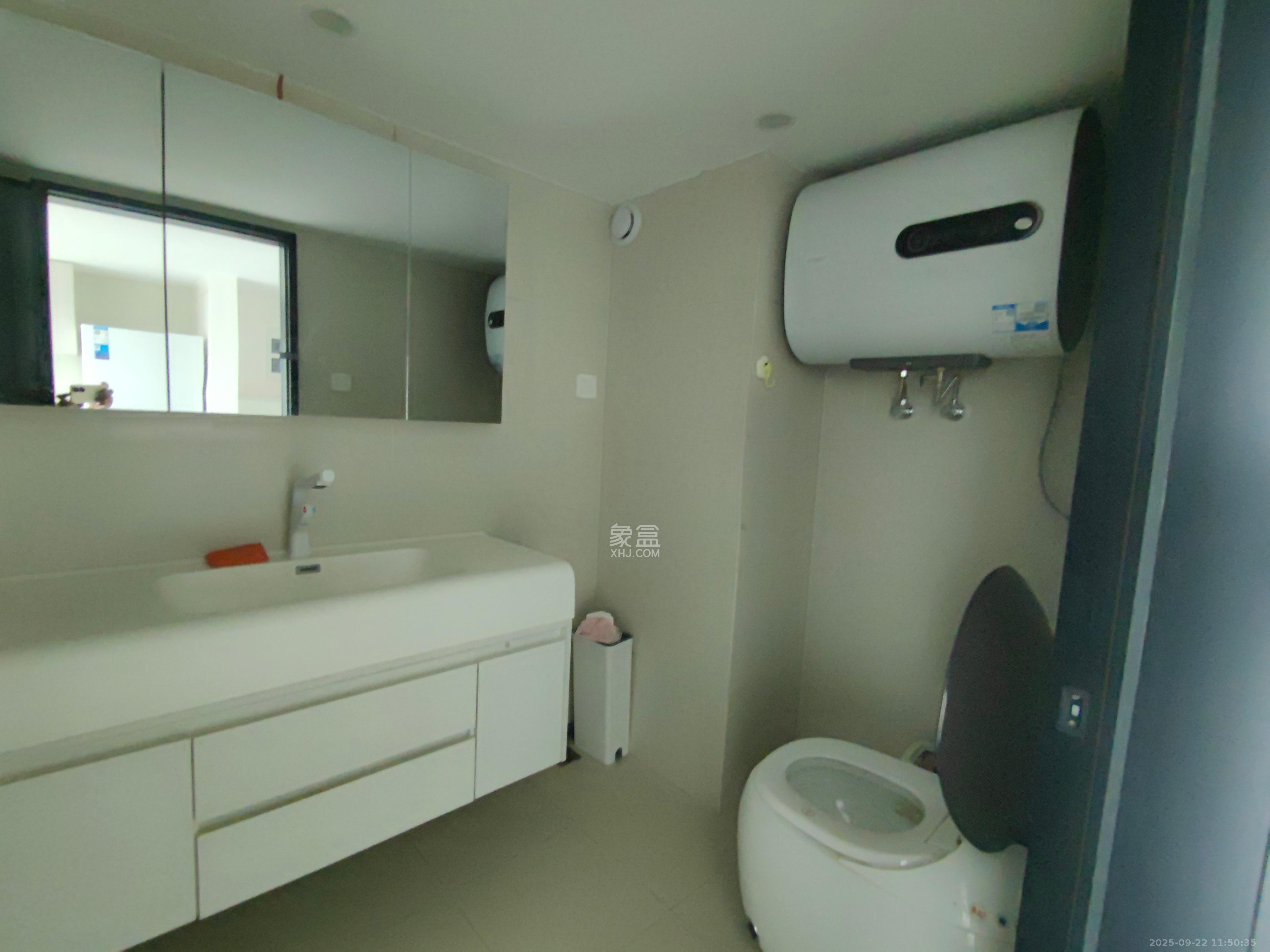 京武浪琴山三期（京武中心）  2室2厅2卫    3500.0元/月室内图