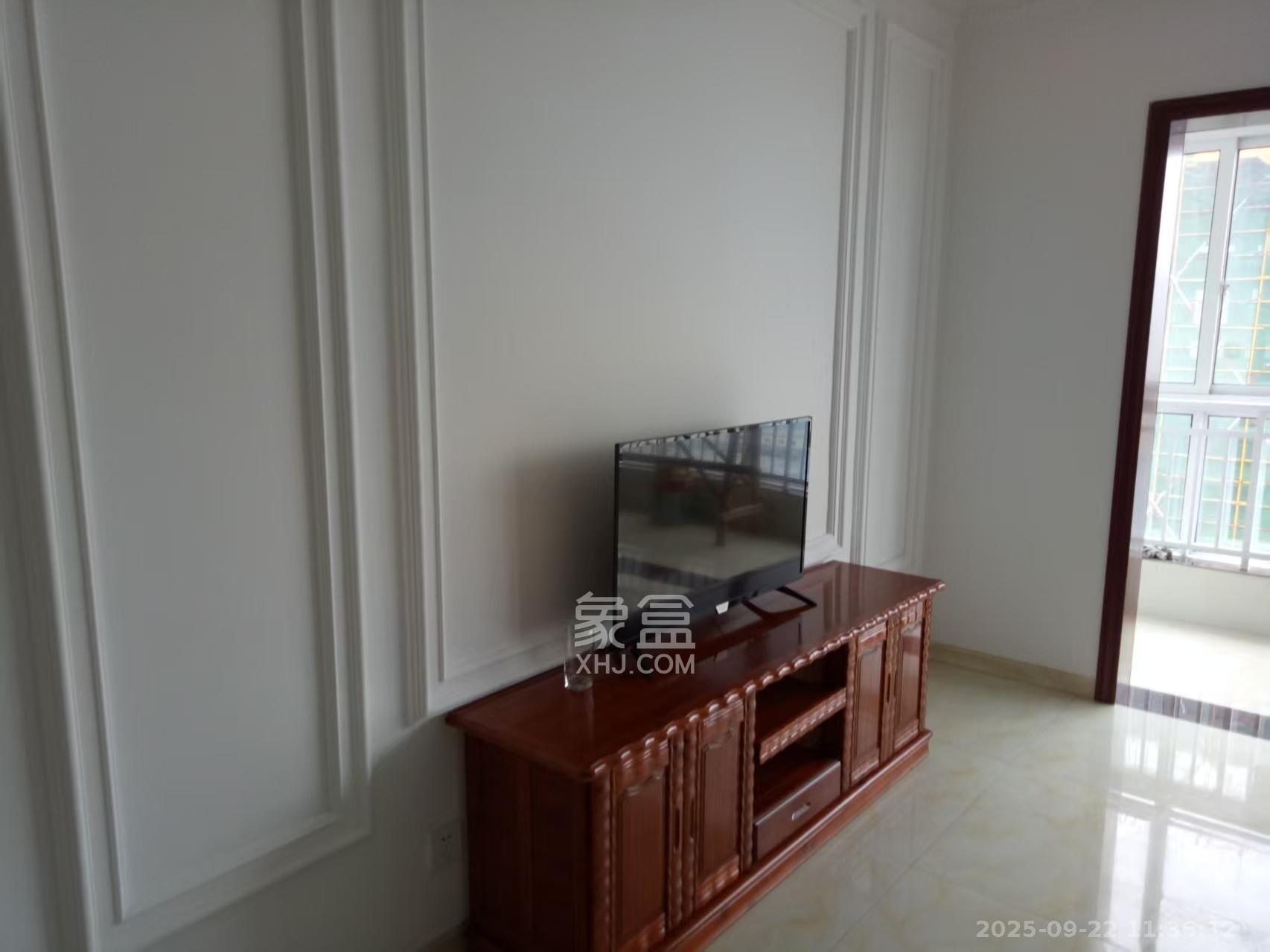 时代星空  3室2厅2卫    1800.0元/月