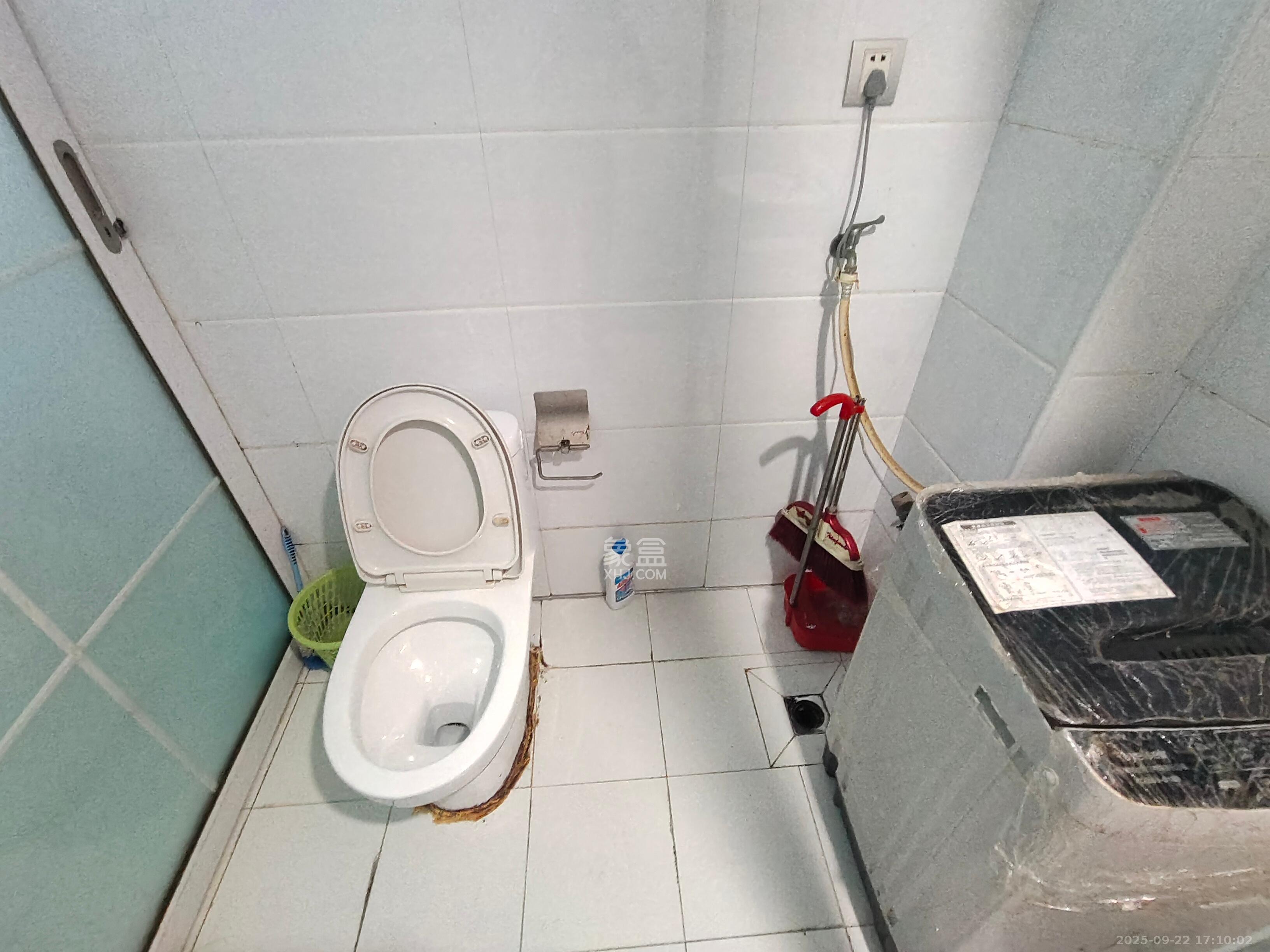 融圣国际  2室1厅1卫    1900.0元/月室内图