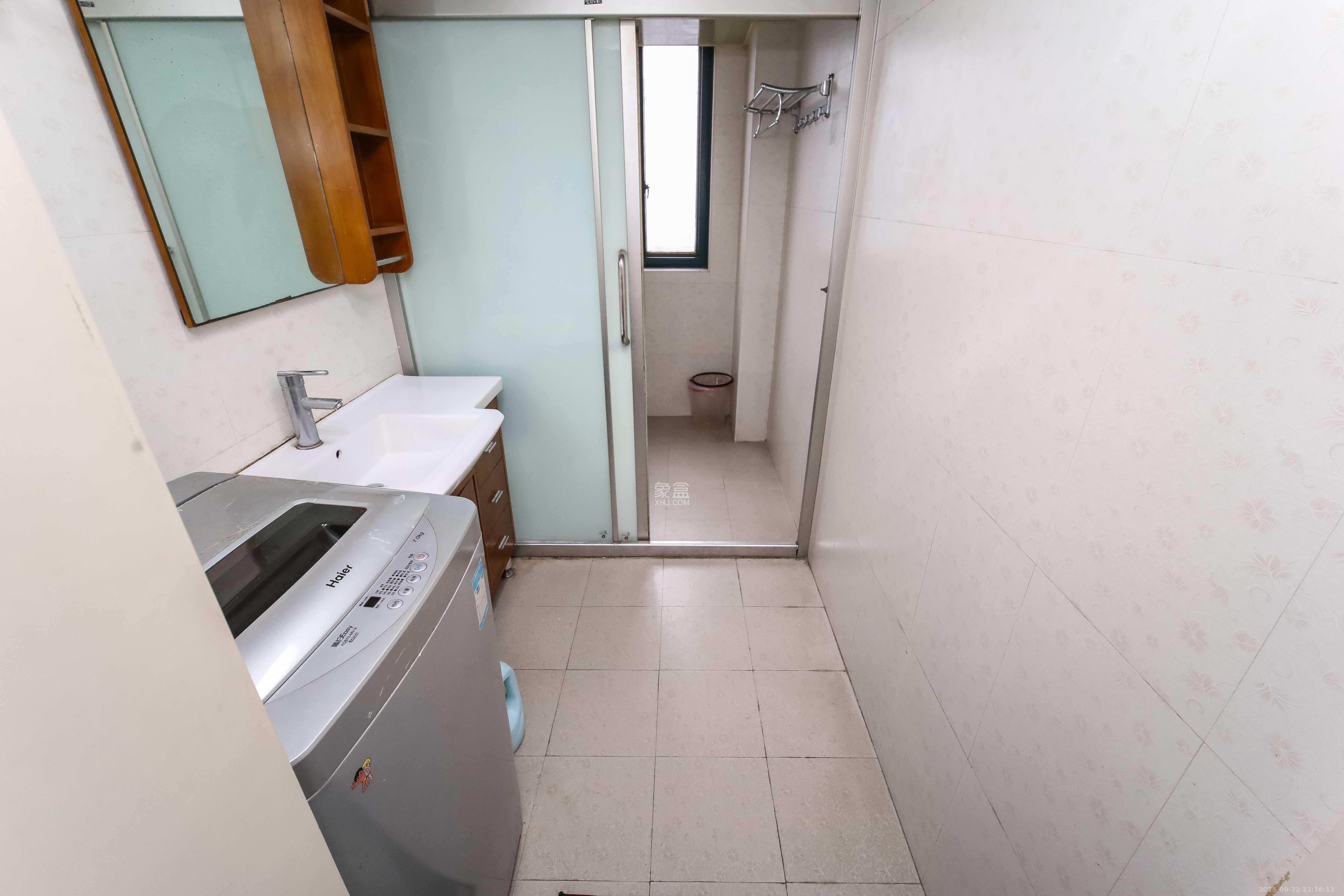 东玺门 3室2厅2卫 92.8万 东玺门 3室2厅2卫 92.8万卫生间