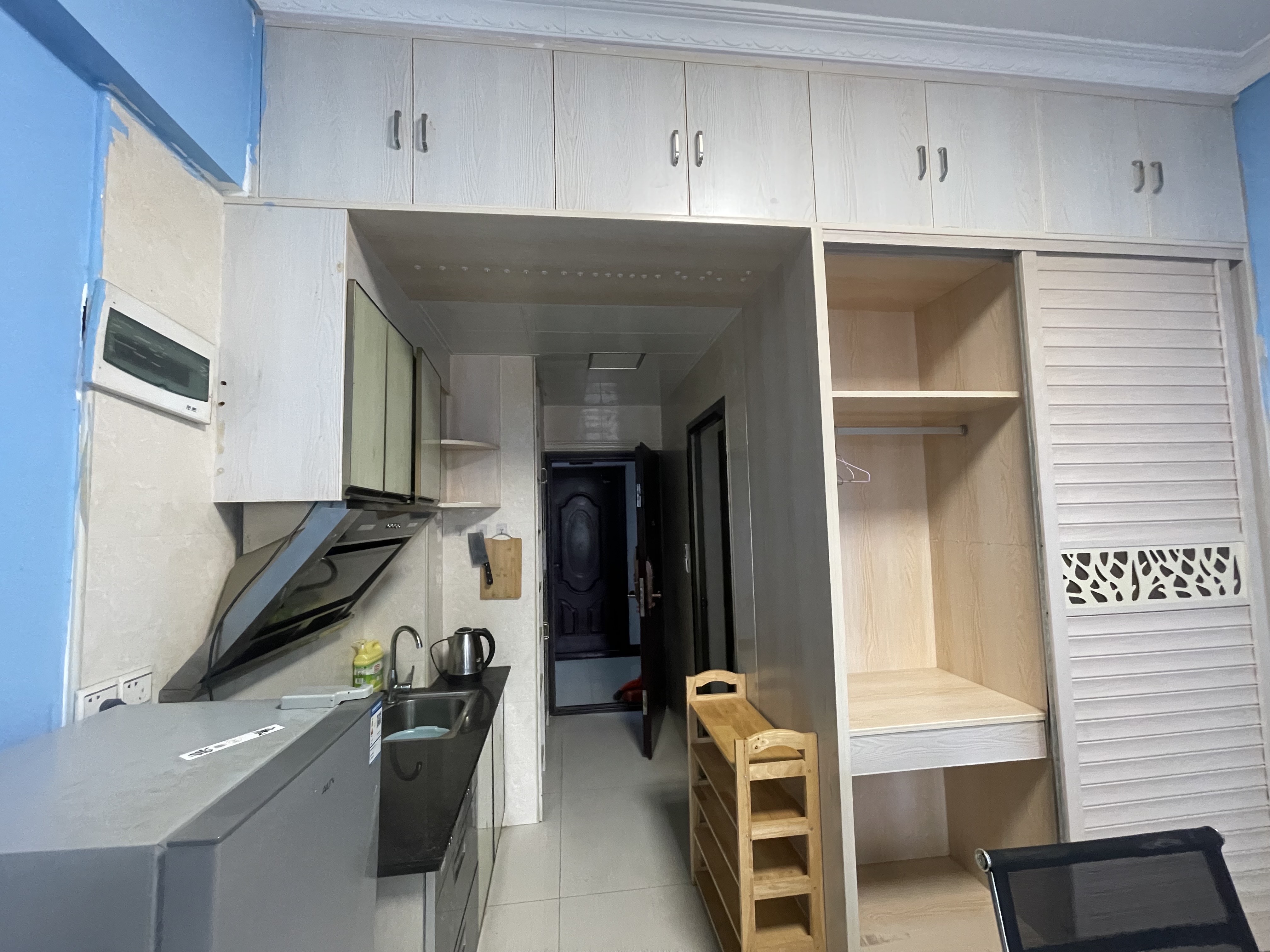 五洲富隆中心 1室0厅0卫 18.8万 五洲富隆中心 1室0厅0卫 18.8万客厅