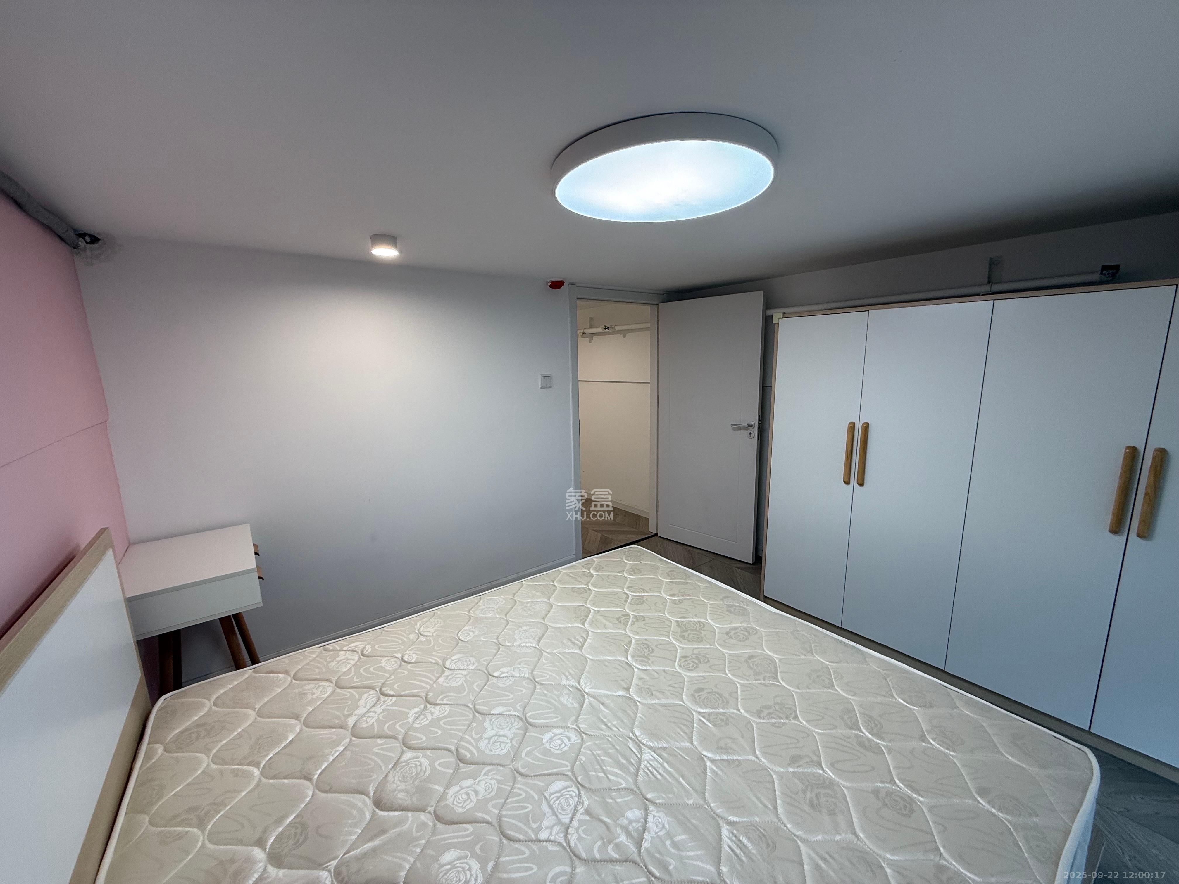 龙湖新壹城 1室0厅0卫 2300.0元/月 龙湖新壹城 1室0厅0卫 2300.0元/月室内图