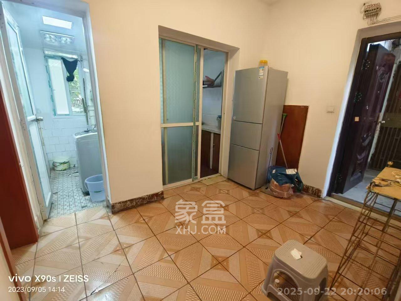 牛角塘社区 3室2厅1卫 1600.0元/月 牛角塘社区 3室2厅1卫 1600.0元/月室内图