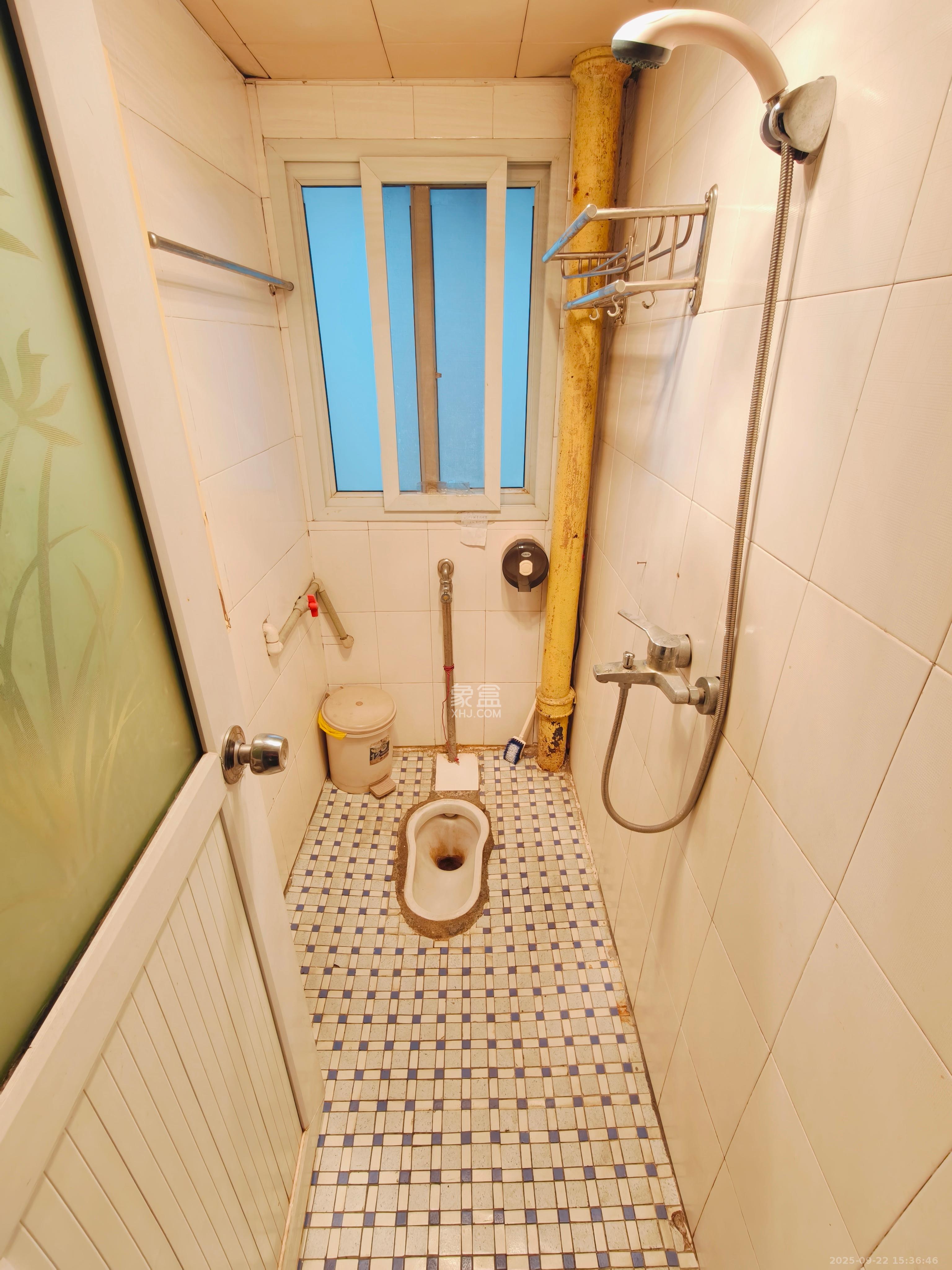 东风路汽电宿舍（东风路三条巷/四条巷）  2室1厅1卫    1200.0元/月室内图