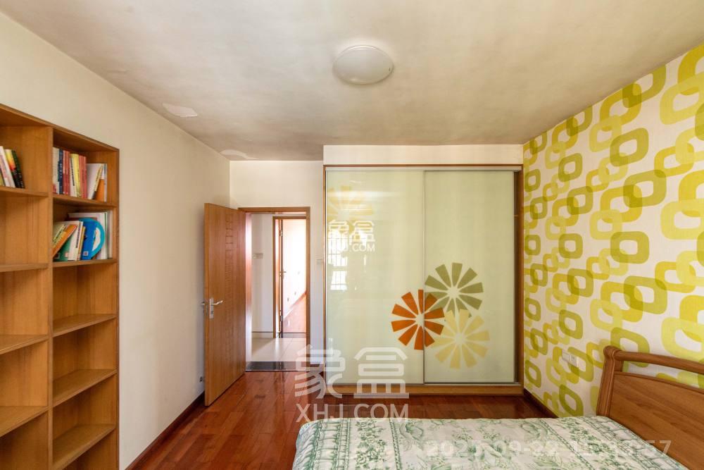 鑫兴佳园  3室2厅2卫    2400.0元/月 鑫兴佳园  3室2厅2卫    2400.0元/月室内图