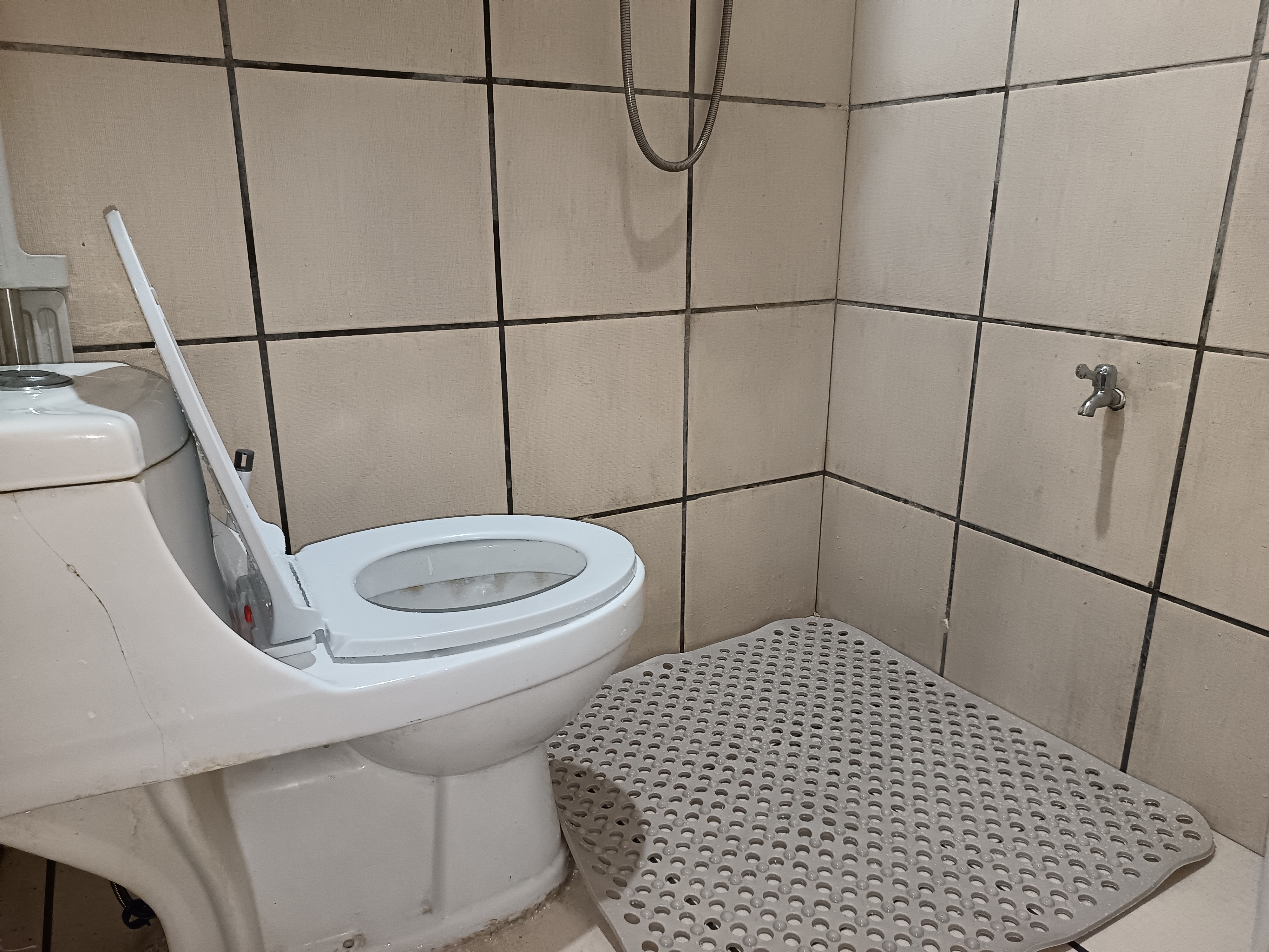 飞龙公寓 1室1厅1卫 1300.0元/月 飞龙公寓 1室1厅1卫 1300.0元/月室内图