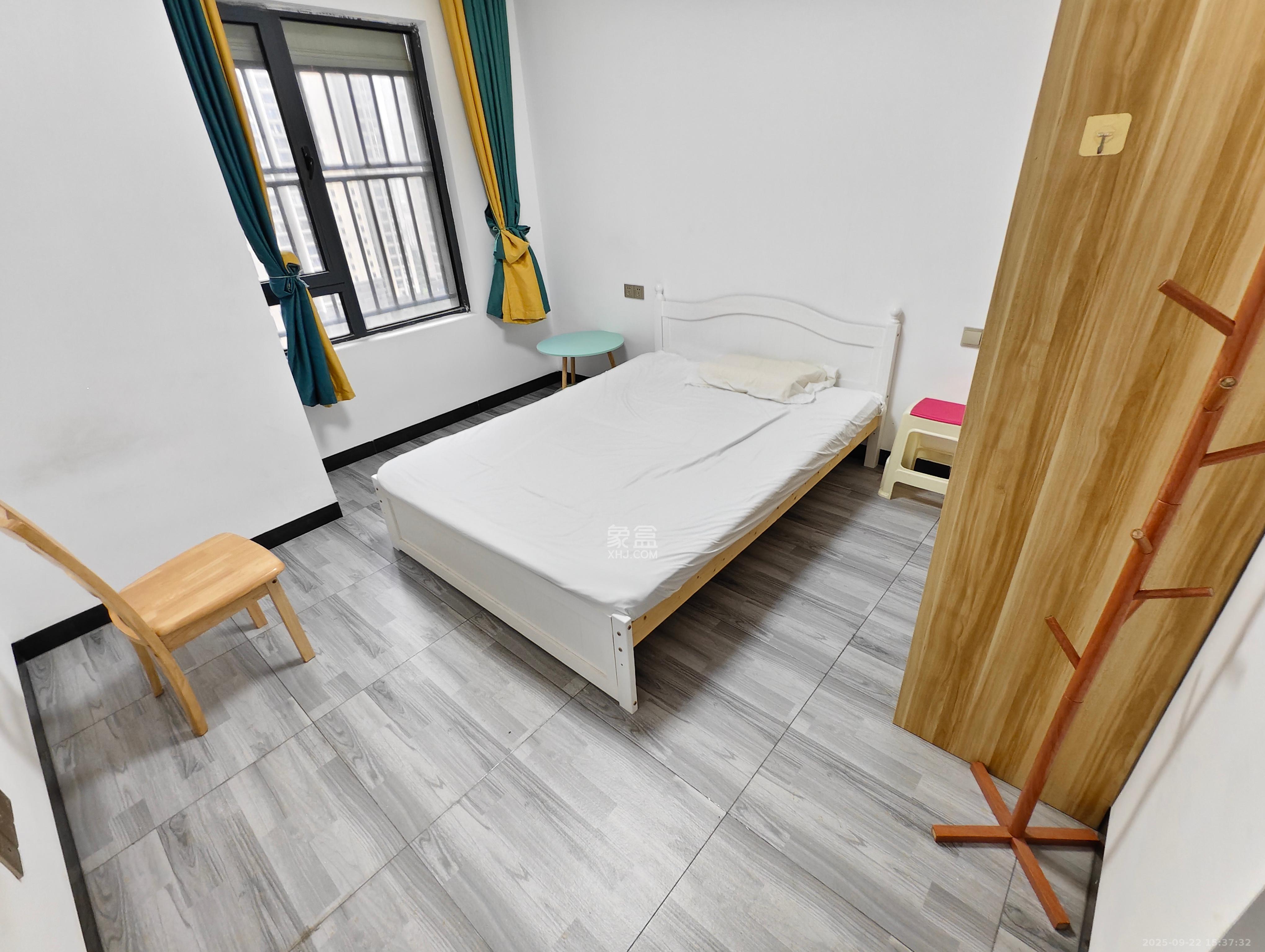 明发阅江悦府  3室2厅2卫    2300.0元/月室内图