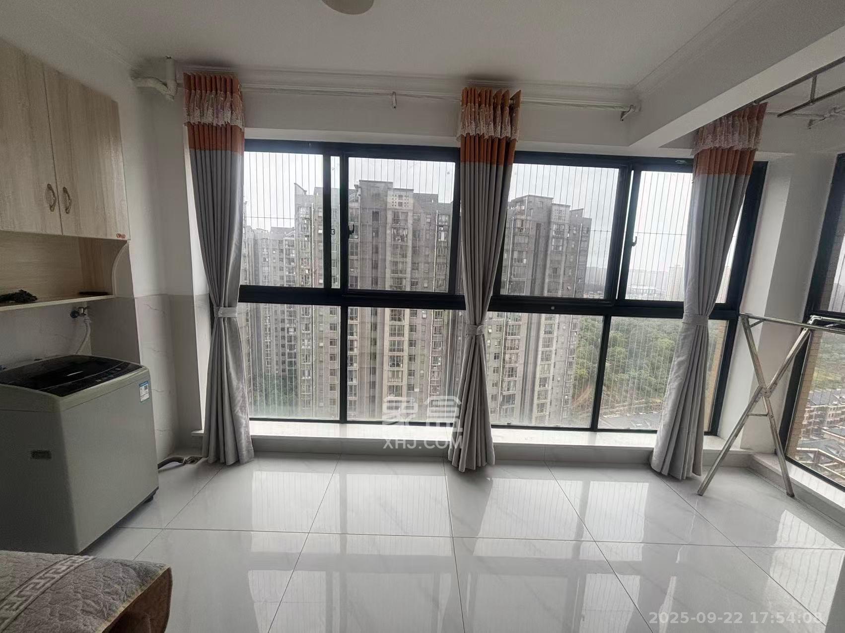 丰园城(鄱阳小区二期) 3室2厅1卫 1800.0元/月 丰园城(鄱阳小区二期) 3室2厅1卫 1800.0元/月室内图