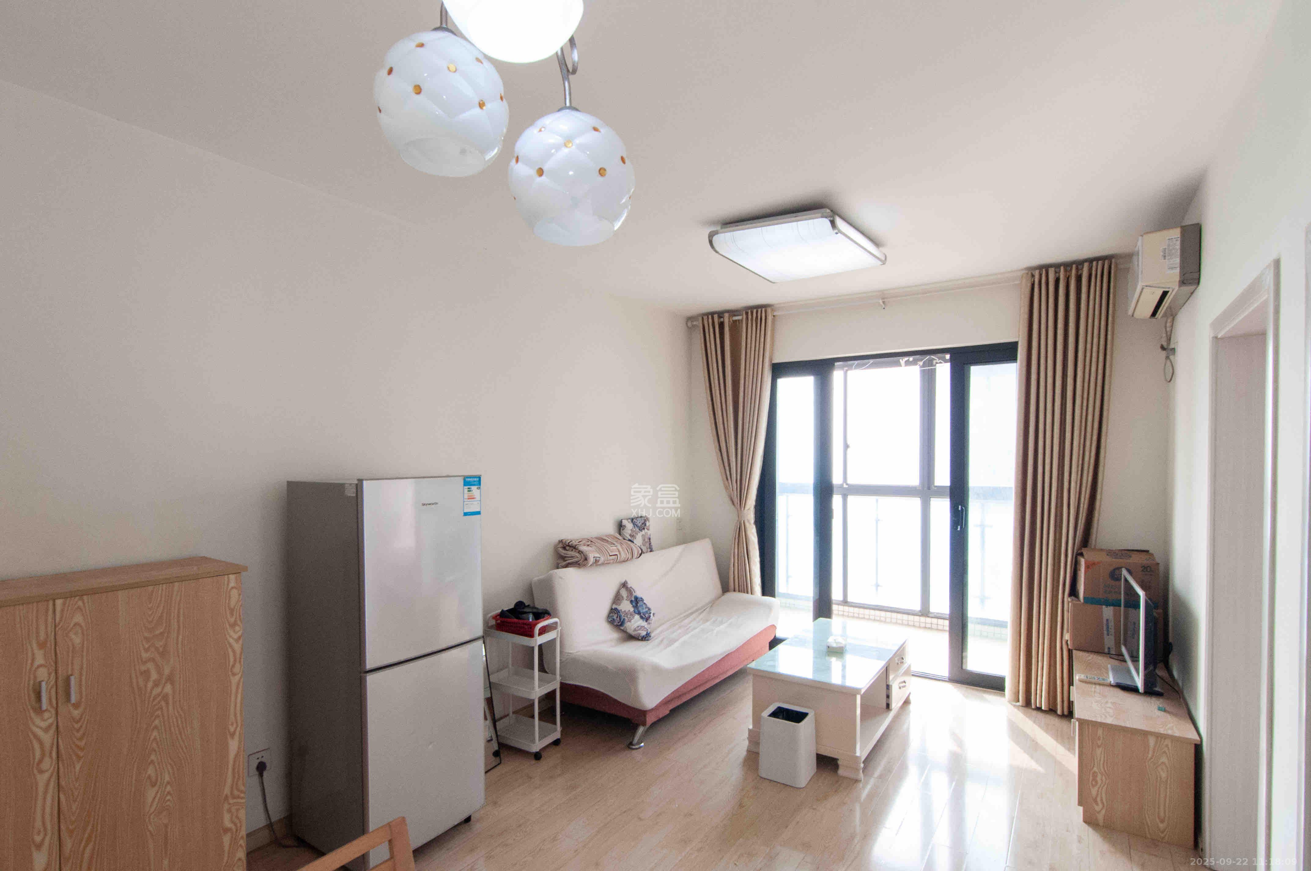 高鑫麓城 2室2厅1卫 2400.0元/月 高鑫麓城 2室2厅1卫 2400.0元/月室内图