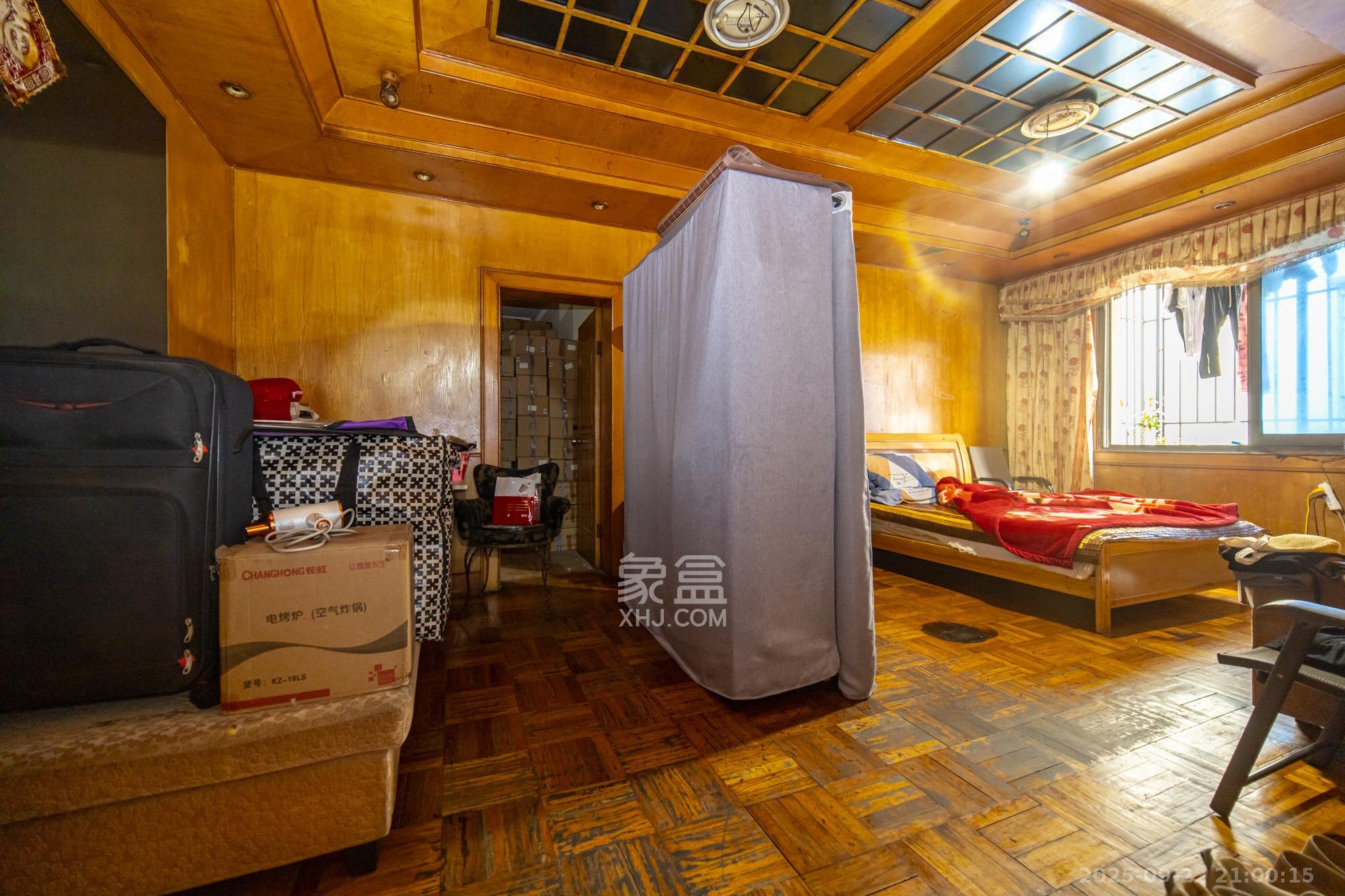 星沙二区  4室2厅1卫    37.8万 星沙二区  4室2厅1卫    37.8万客厅