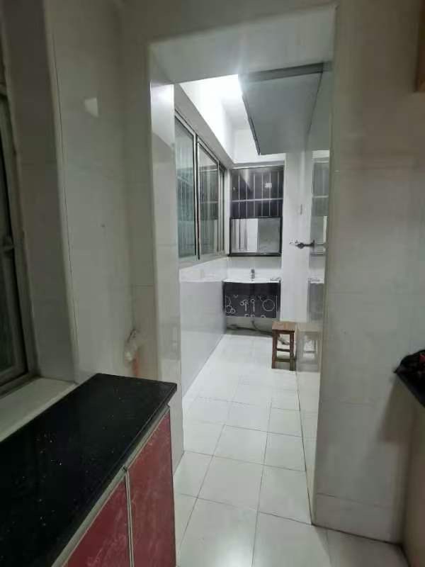 宇元万向城  3室1厅1卫    2000.0元/月