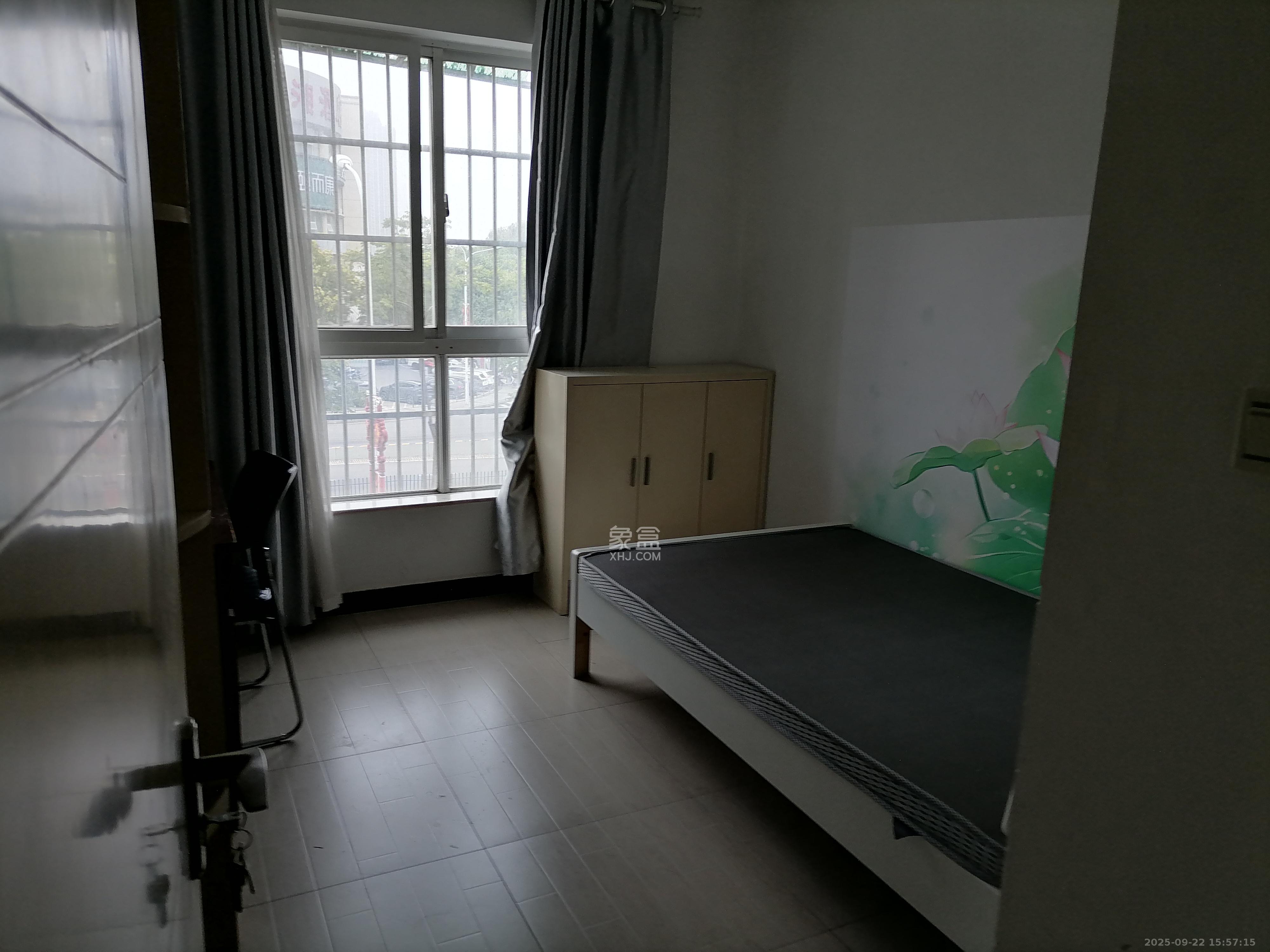 滨江美寓(滨江丽园) 3室2厅2卫 2400.0元/月 滨江美寓(滨江丽园) 3室2厅2卫 2400.0元/月室内图