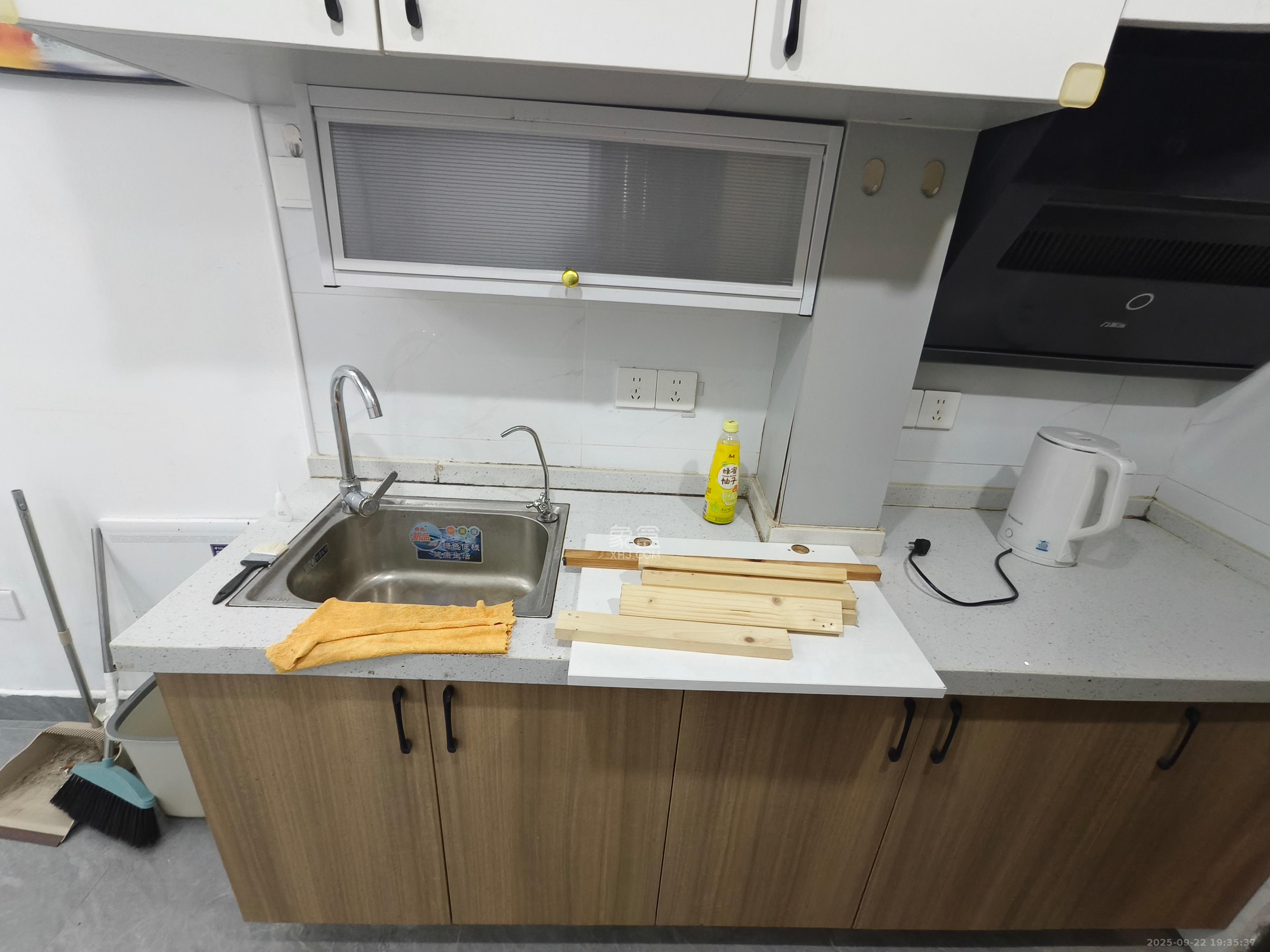 福晟翡翠湾 1室1厅1卫 1700.0元/月 福晟翡翠湾 1室1厅1卫 1700.0元/月室内图