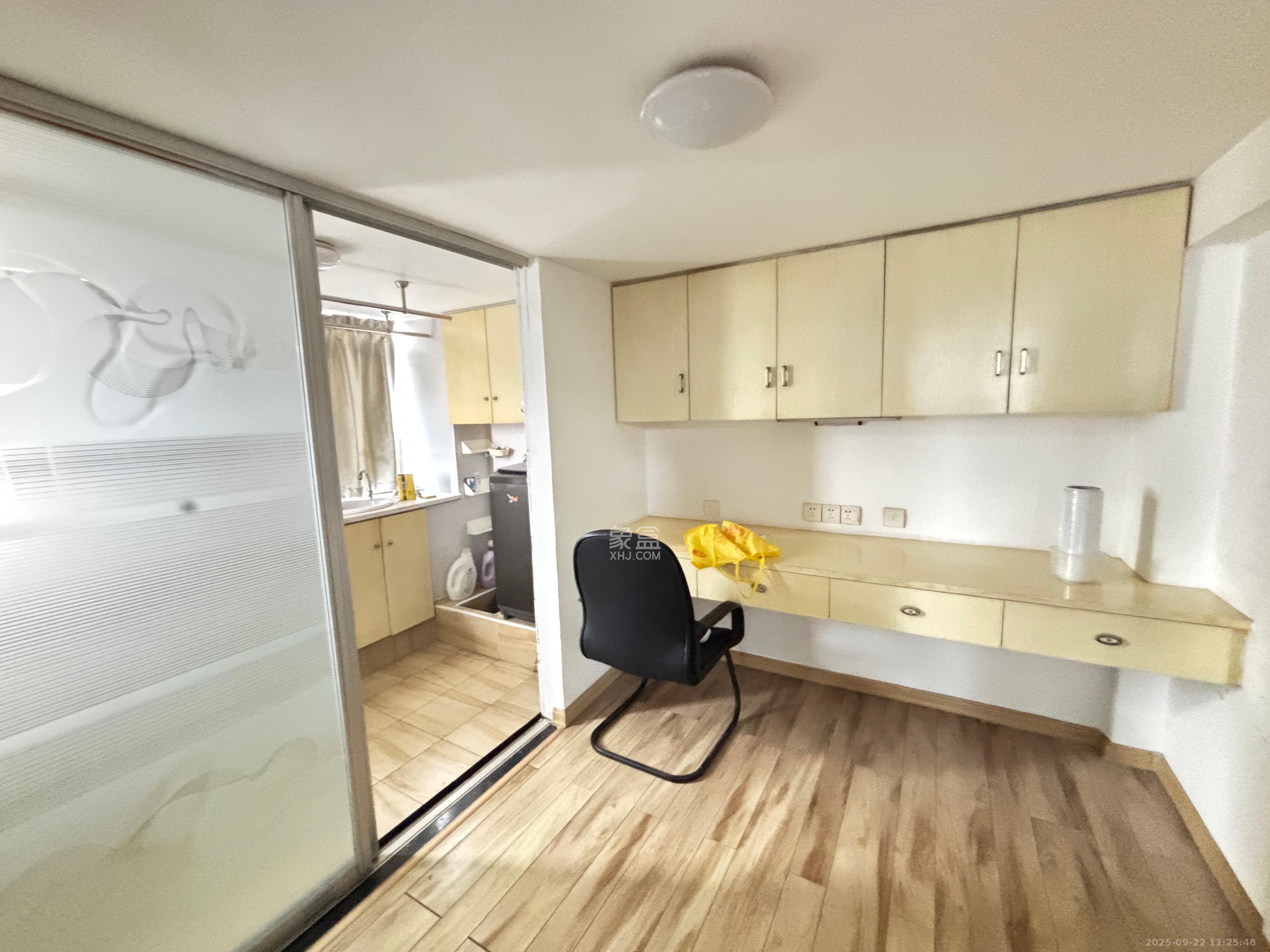 香颂国际 4室2厅2卫 3000.0元/月 香颂国际 4室2厅2卫 3000.0元/月室内图