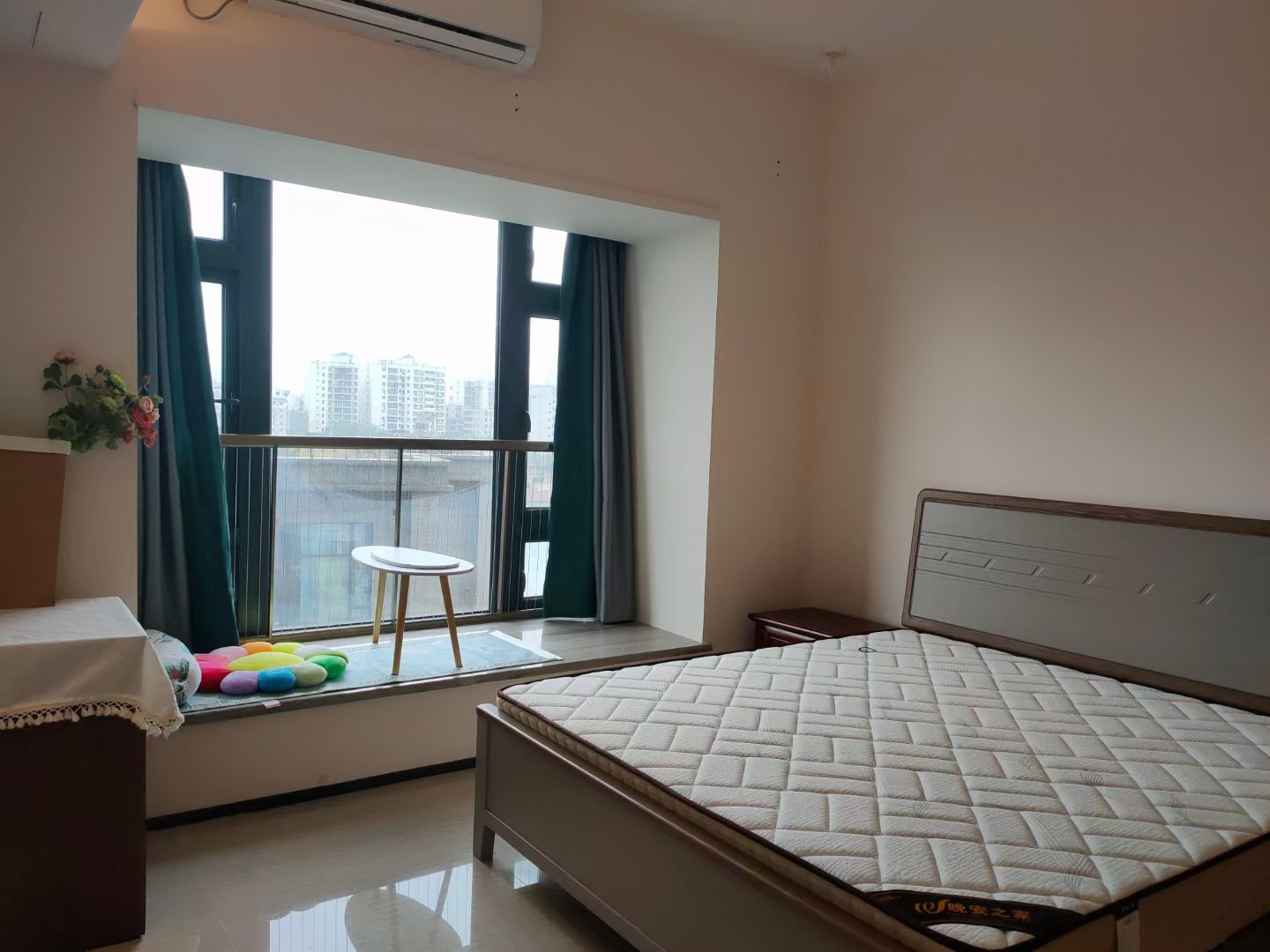 恒大外滩 1室1厅1卫 2000.0元/月 恒大外滩 1室1厅1卫 2000.0元/月室内图