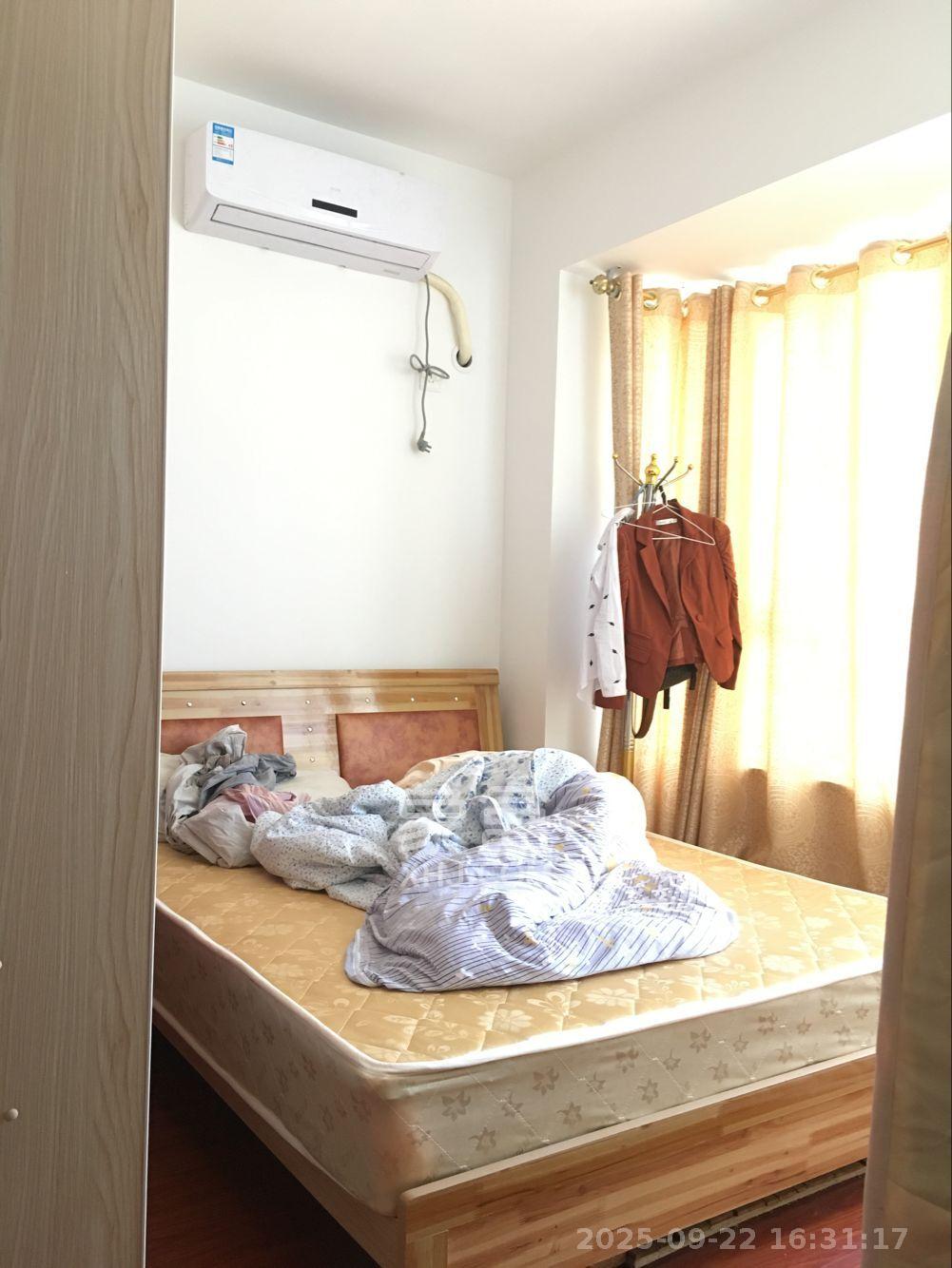 长房时代城  3室2厅1卫    2300.0元/月室内图