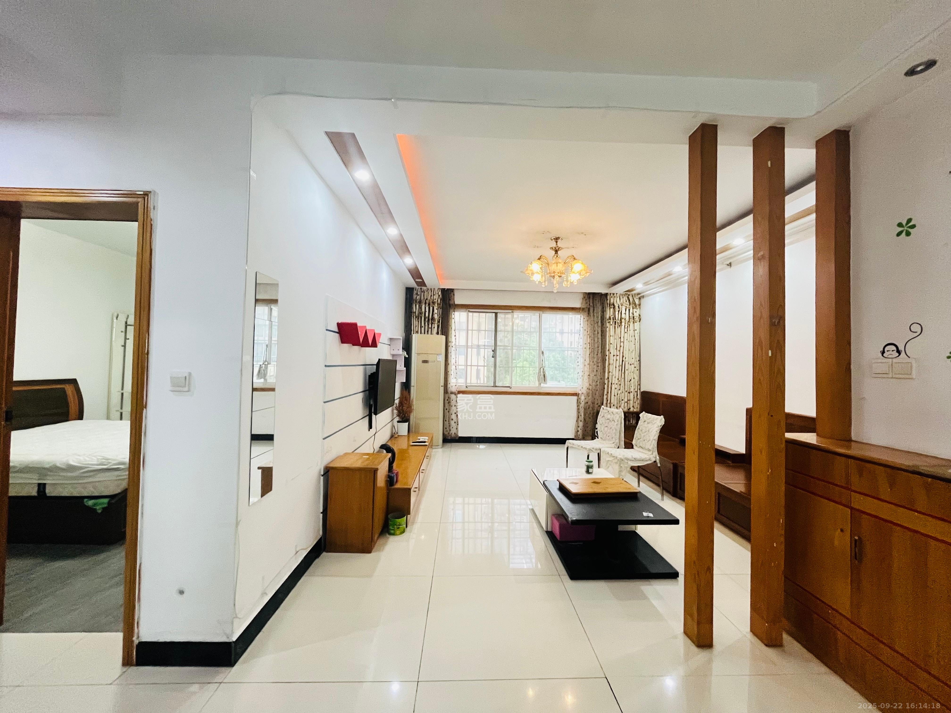 四季美景三期(四季美景水木轩) 2室2厅1卫 2400.0元/月 四季美景三期(四季美景水木轩) 2室2厅1卫 2400.0元/月室内图