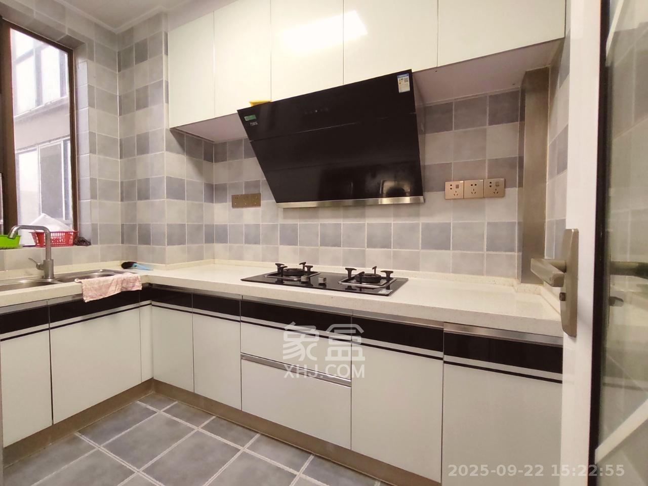 梅溪湖合能璞丽 3室2厅1卫 2400.0元/月 梅溪湖合能璞丽 3室2厅1卫 2400.0元/月室内图