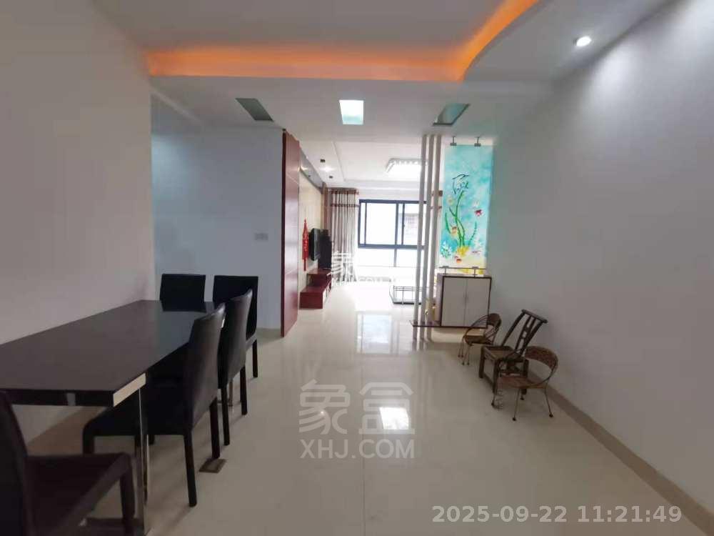 紫苑江岸 3室2厅2卫 1500.0元/月 紫苑江岸 3室2厅2卫 1500.0元/月小区图