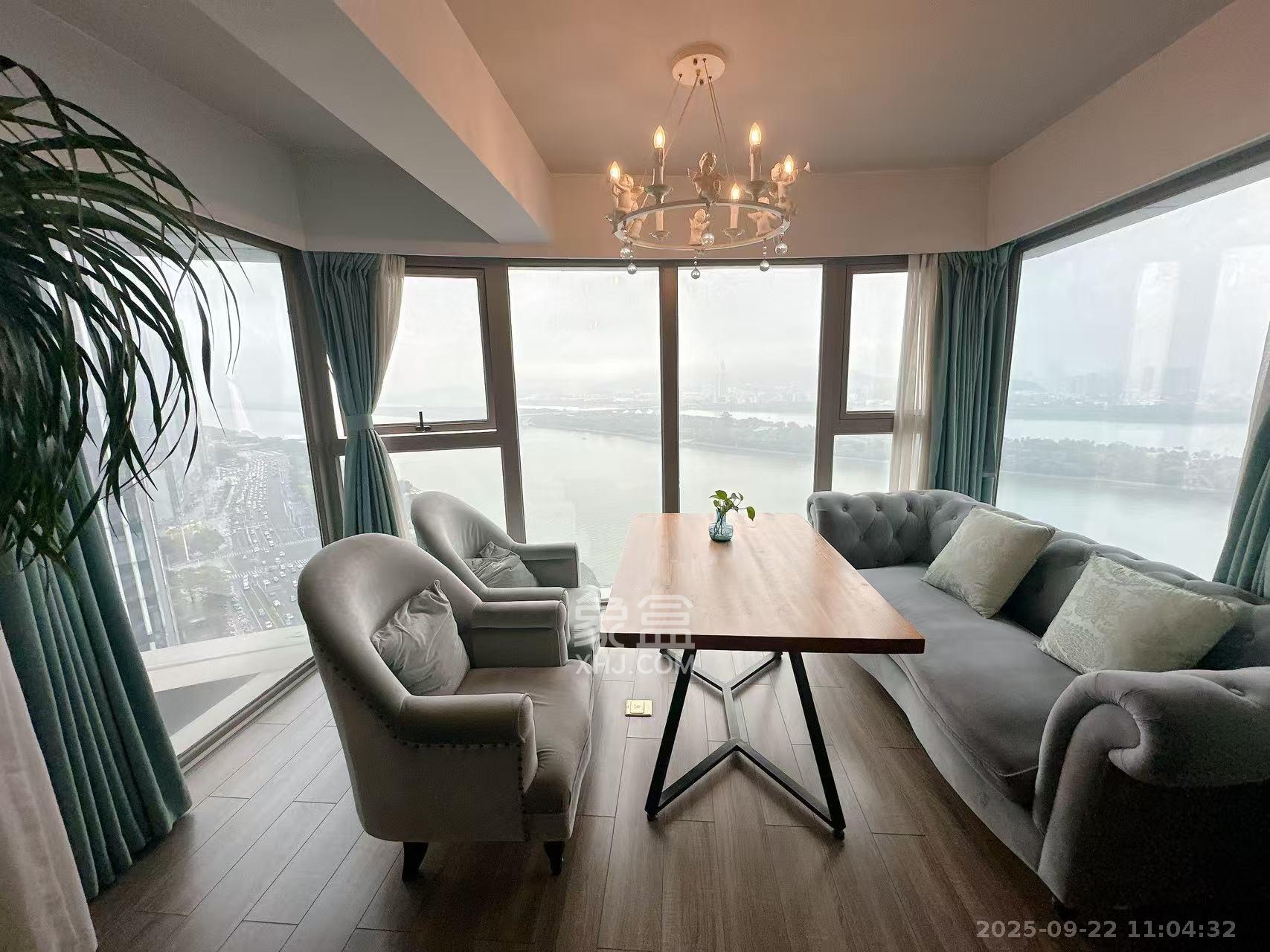 潮宗御苑  4室2厅2卫    6000.0元/月室内图