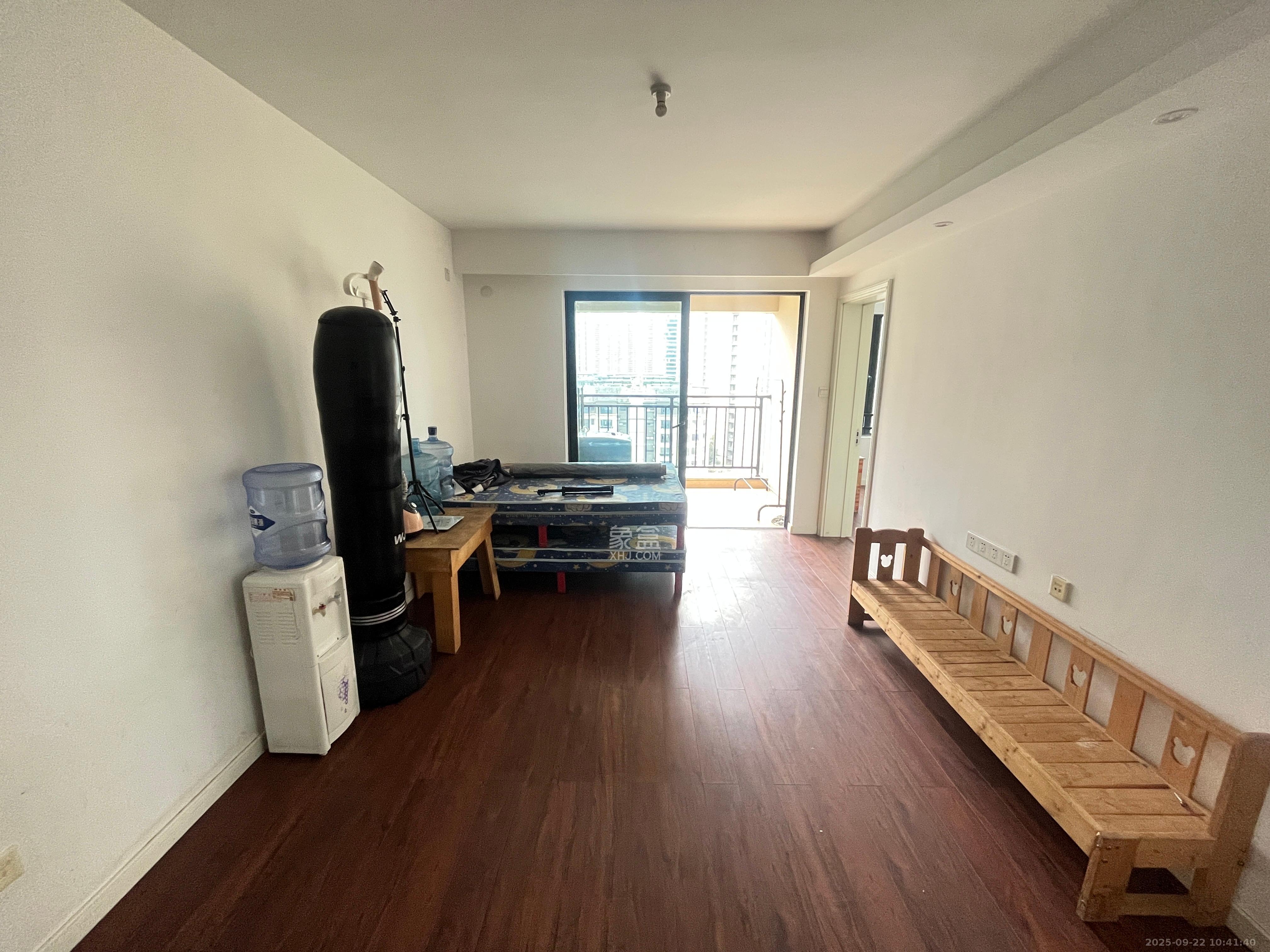 万科魅力之城观澜里 3室2厅2卫 2000.0元/月 万科魅力之城观澜里 3室2厅2卫 2000.0元/月室内图