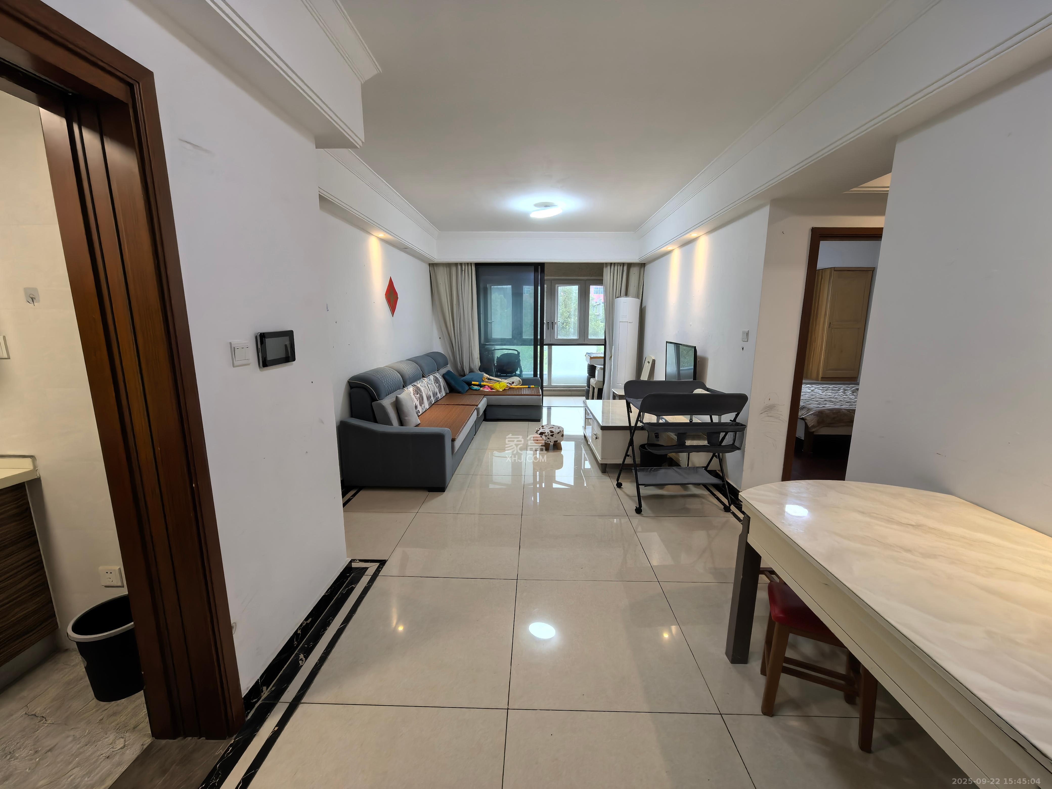 中海新城熙岸(中信新城五期) 3室2厅1卫 2000.0元/月 中海新城熙岸(中信新城五期) 3室2厅1卫 2000.0元/月室内图